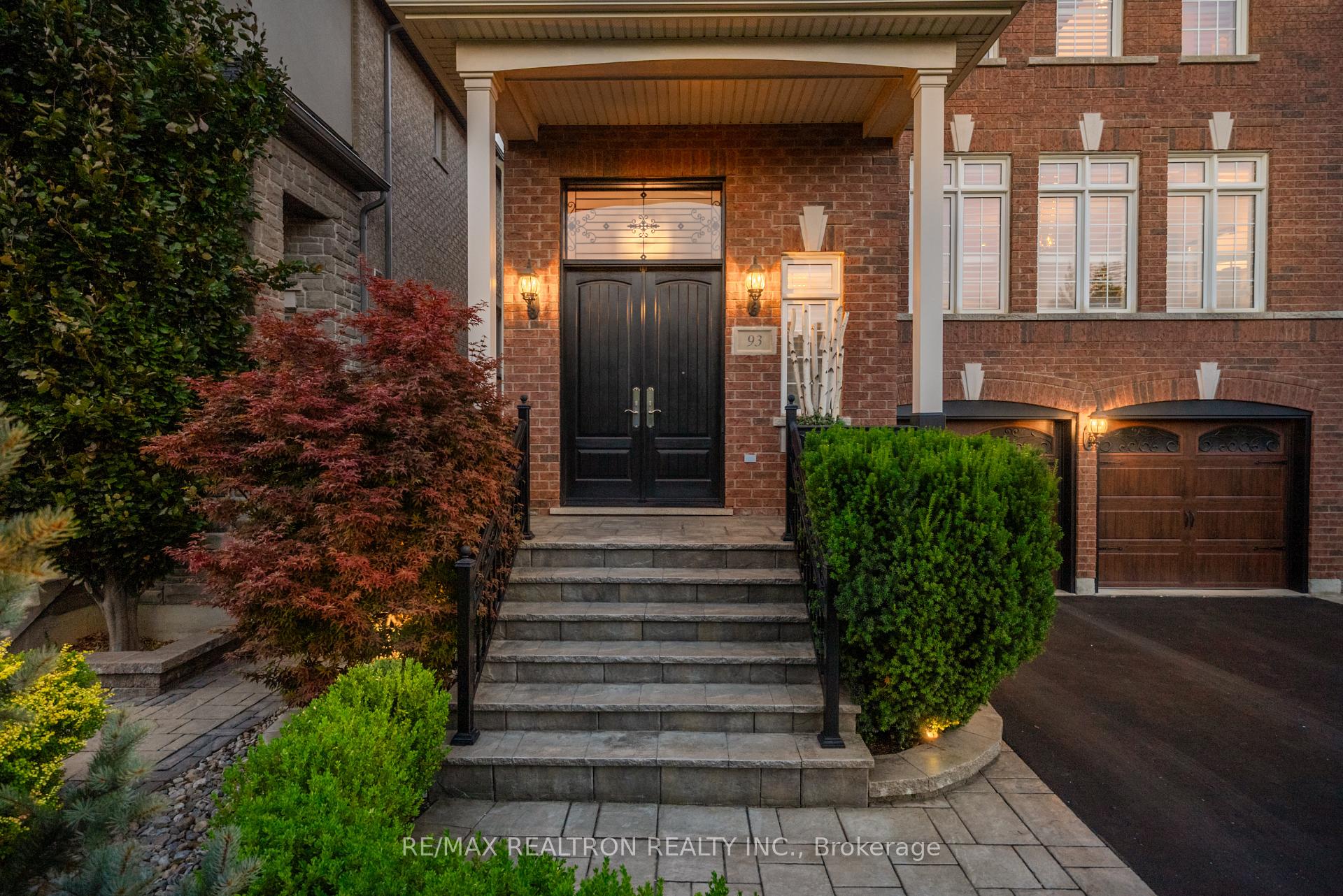 Photo 9 of 93 Timna Crescent, Vaughan, Patterson — HOMEH