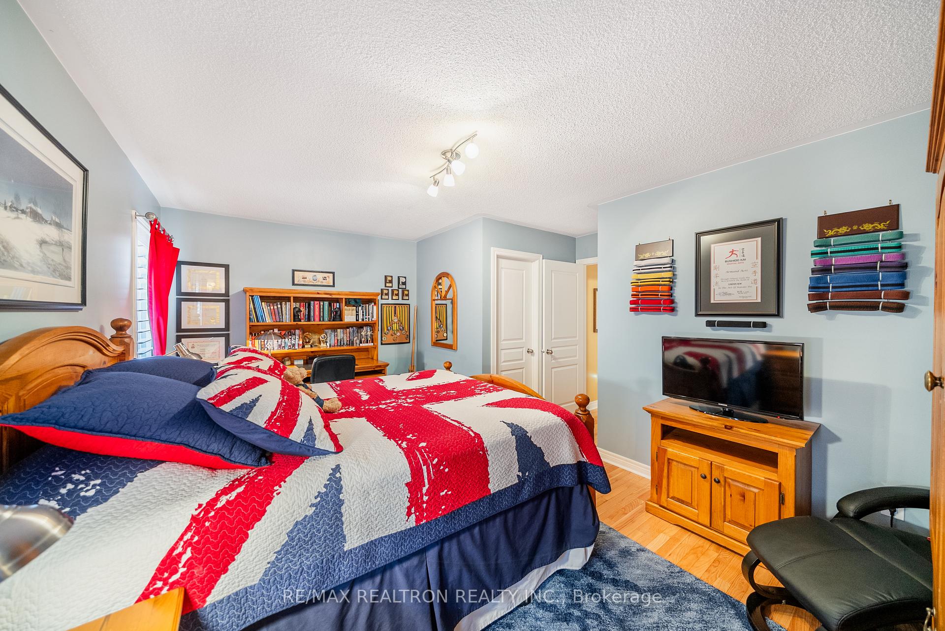 Photo 24 of 93 Timna Crescent, Vaughan, Patterson — HOMEH
