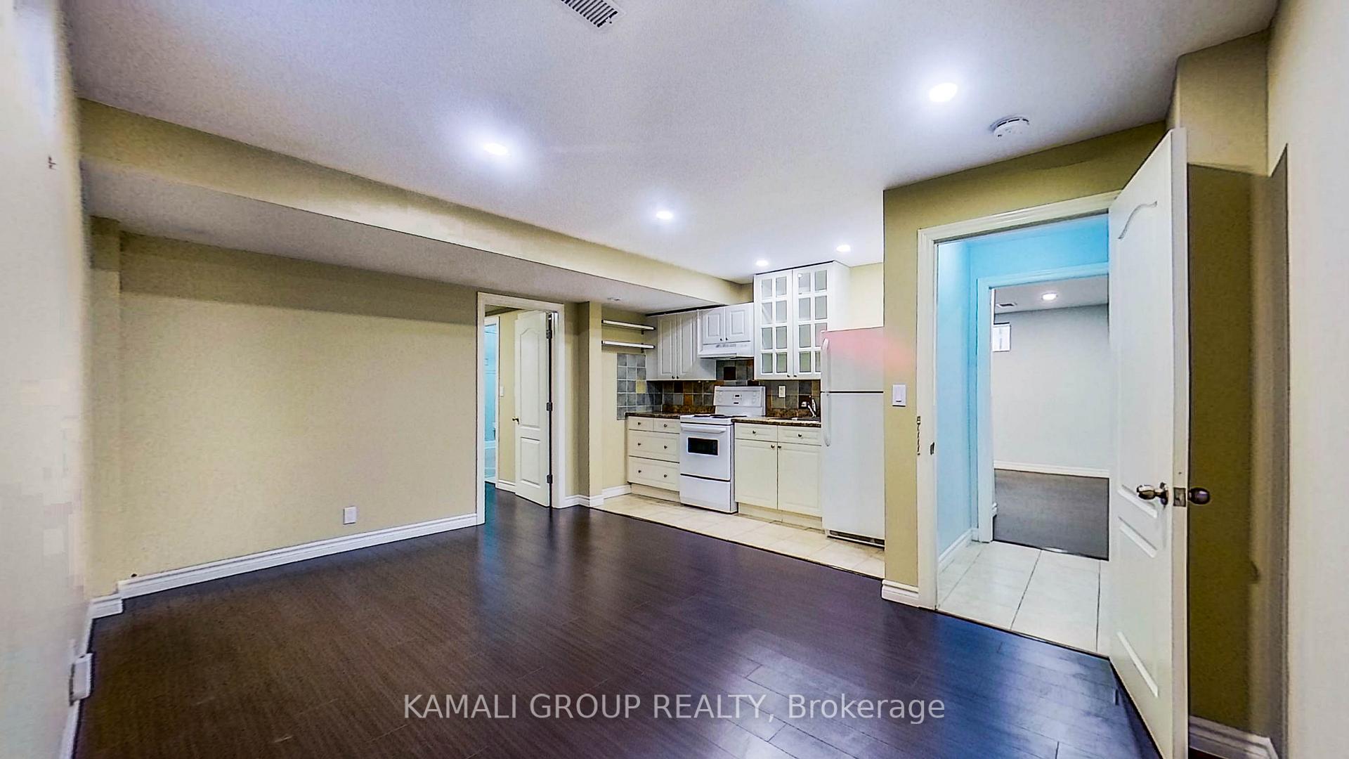Photo 1 of Unit Bsmt #1, 156 Townsgate Drive, Vaughan, Crestwood-Springfarm-Yorkhill — HOMEH