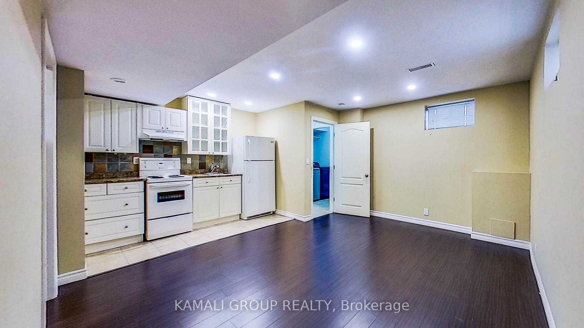 Photo 2 of Unit Bsmt #1, 156 Townsgate Drive, Vaughan, Crestwood-Springfarm-Yorkhill — HOMEH