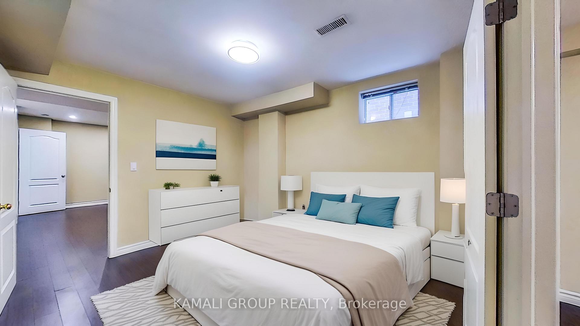 Photo 5 of Unit Bsmt #1, 156 Townsgate Drive, Vaughan, Crestwood-Springfarm-Yorkhill — HOMEH