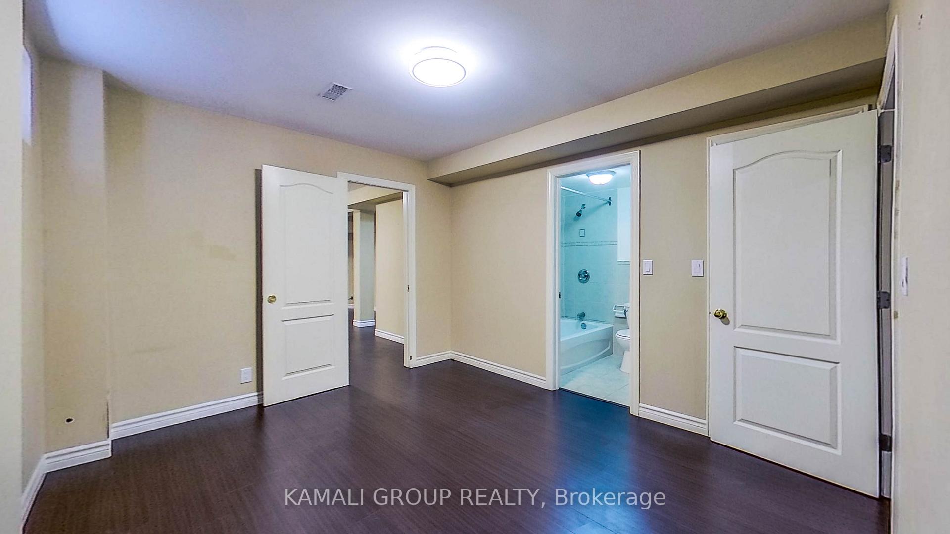 Photo 7 of Unit Bsmt #1, 156 Townsgate Drive, Vaughan, Crestwood-Springfarm-Yorkhill — HOMEH