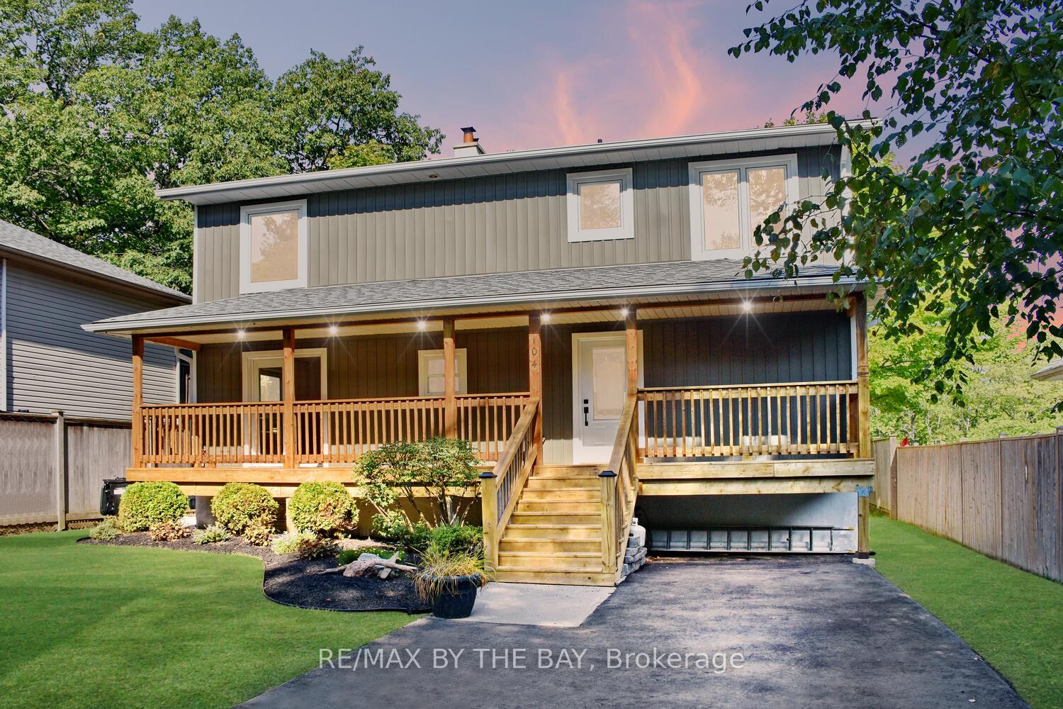 Front of 104 Knox Road E