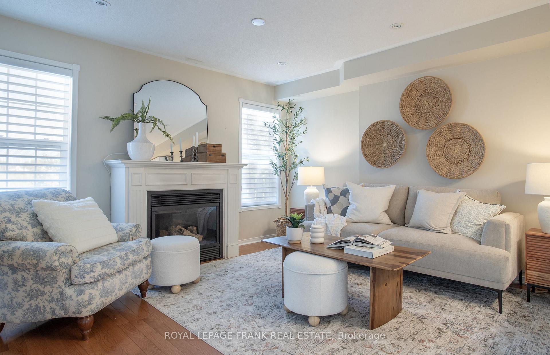 Photo 16 of 33 Bexley Crescent E, Whitby, Brooklin — HOMEH