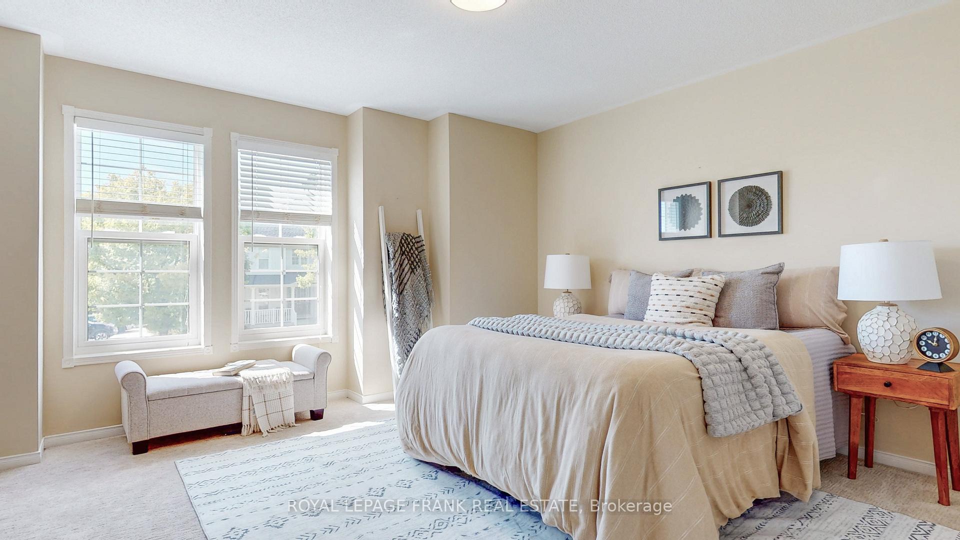 Photo 21 of 33 Bexley Crescent E, Whitby, Brooklin — HOMEH
