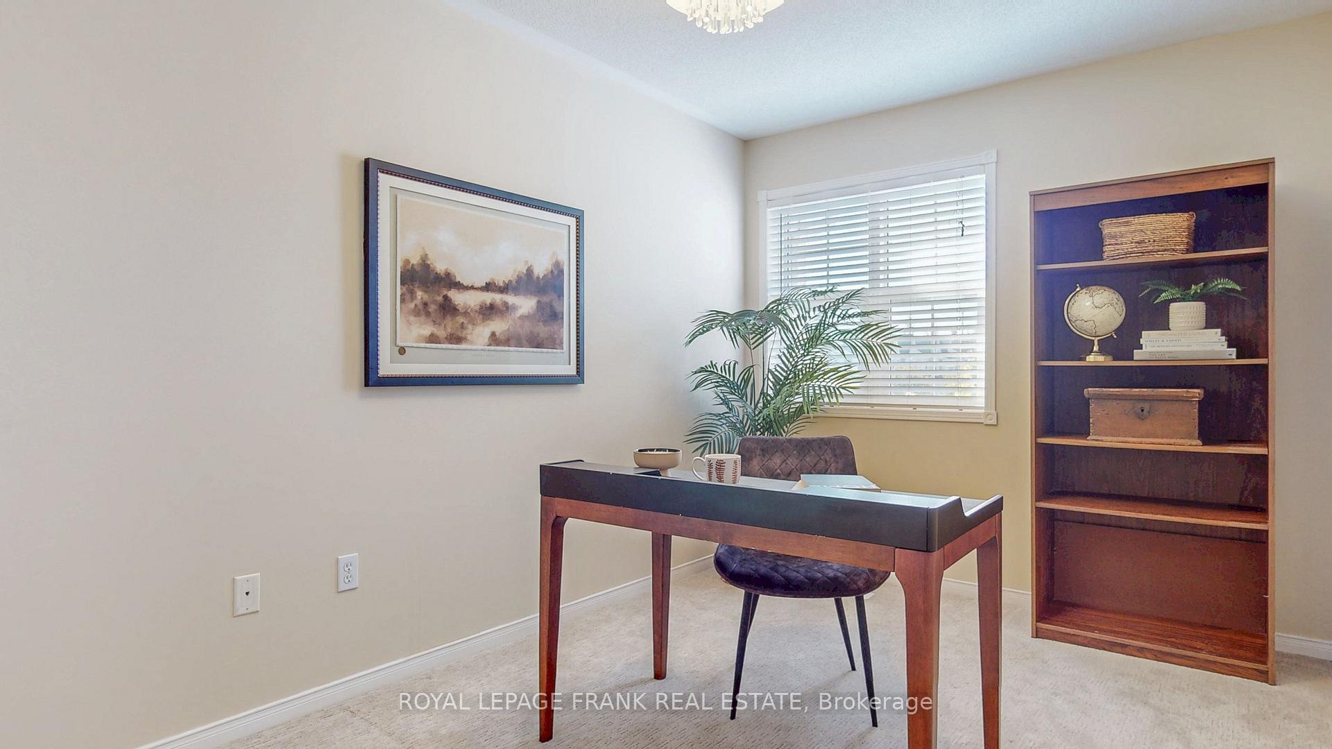 Photo 23 of 33 Bexley Crescent E, Whitby, Brooklin — HOMEH