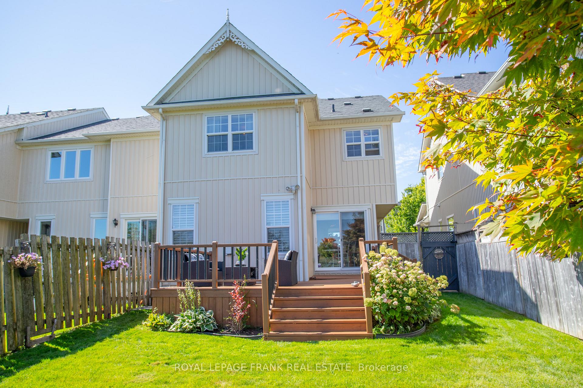 Photo 25 of 33 Bexley Crescent E, Whitby, Brooklin — HOMEH