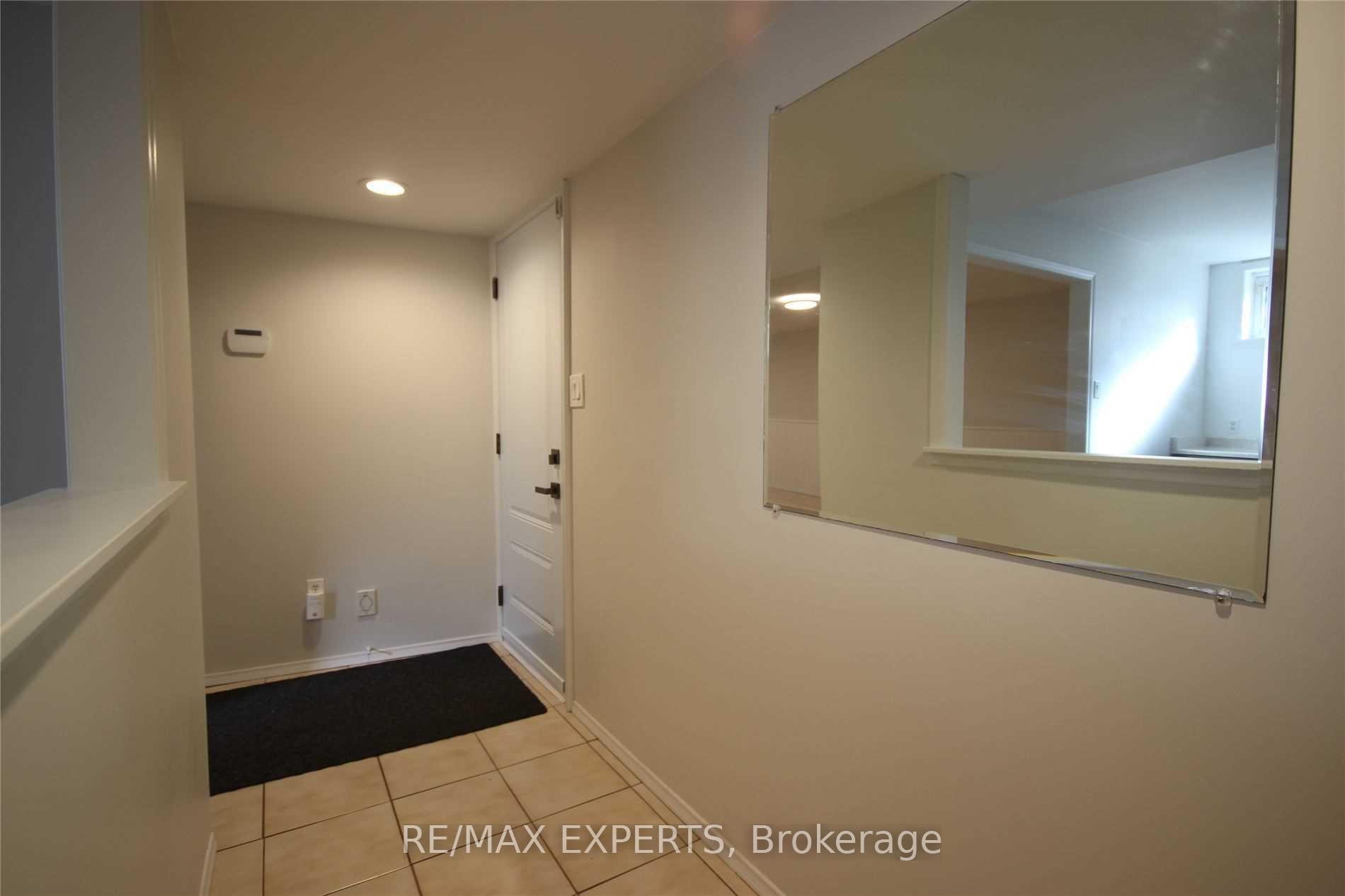 Photo 3 of 178 Helen Street, Vaughan, East Woodbridge — HOMEH
