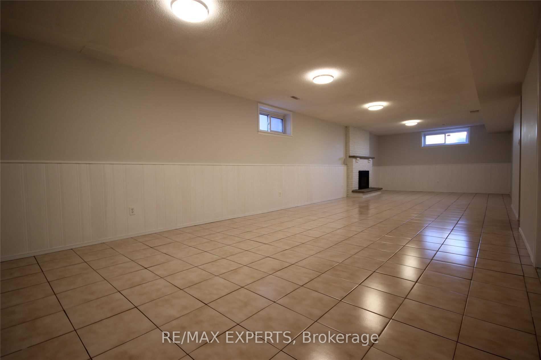 Photo 4 of 178 Helen Street, Vaughan, East Woodbridge — HOMEH