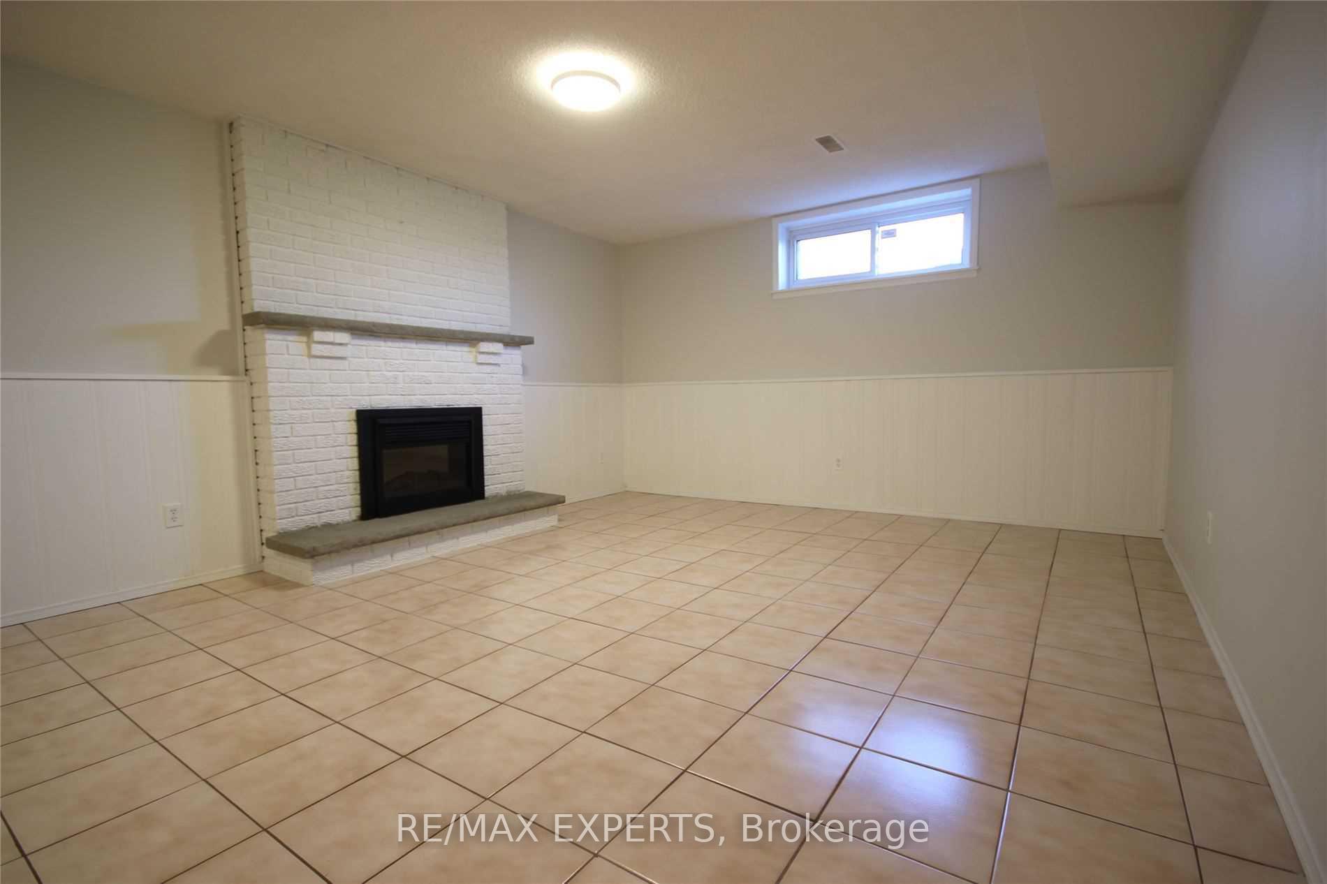 Photo 5 of 178 Helen Street, Vaughan, East Woodbridge — HOMEH