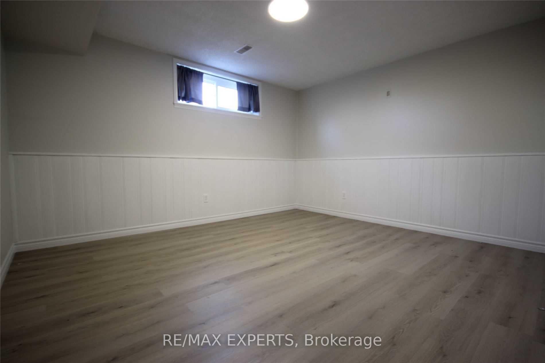 Photo 8 of 178 Helen Street, Vaughan, East Woodbridge — HOMEH