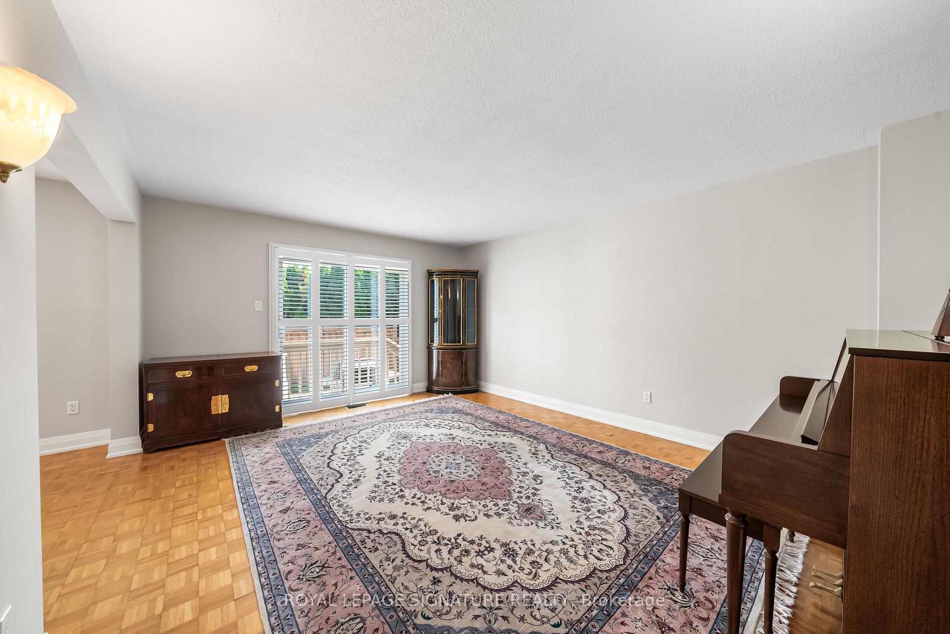 Photo 10 of 21 Sonny Street, Vaughan, Maple — HOMEH