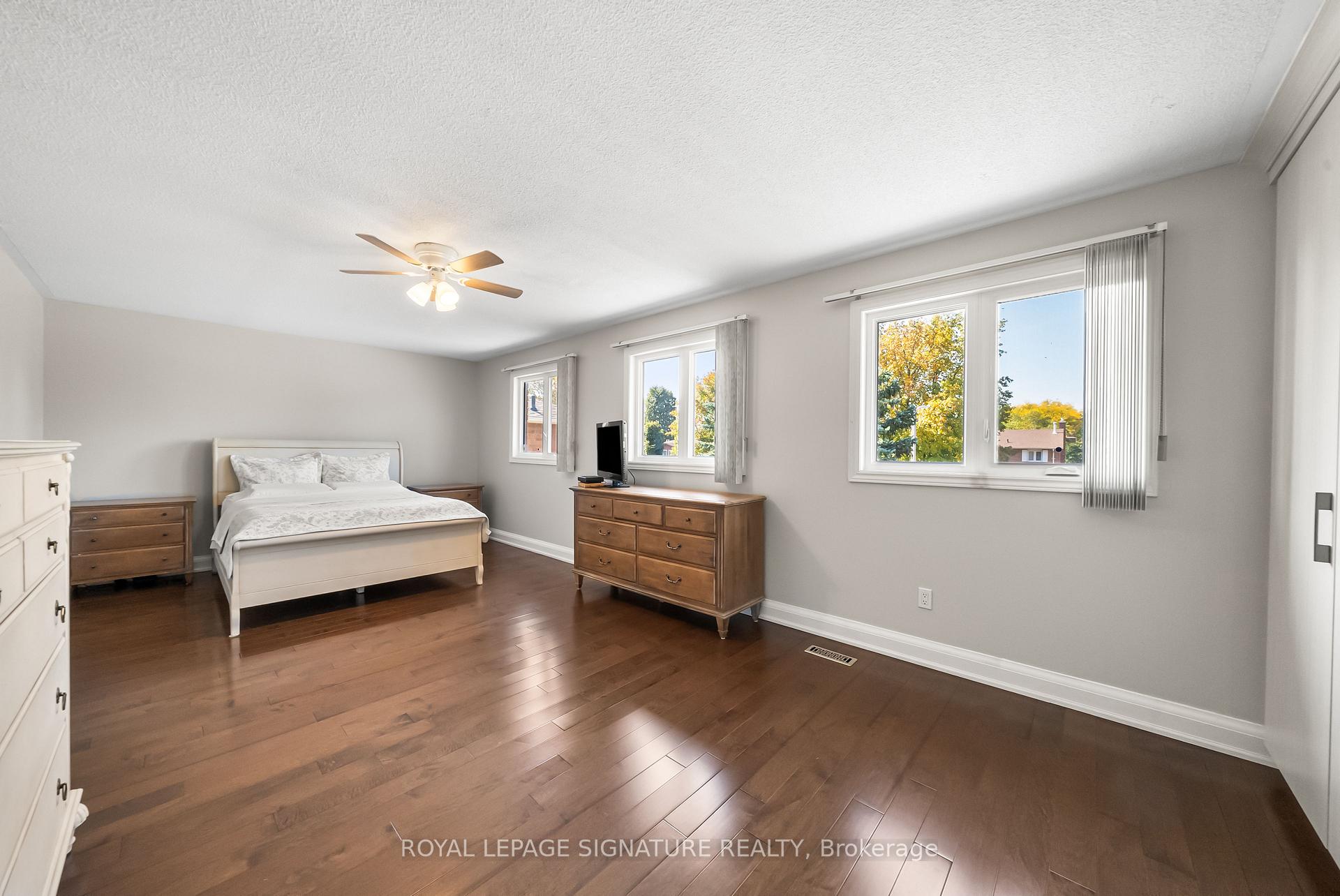 Photo 19 of 21 Sonny Street, Vaughan, Maple — HOMEH
