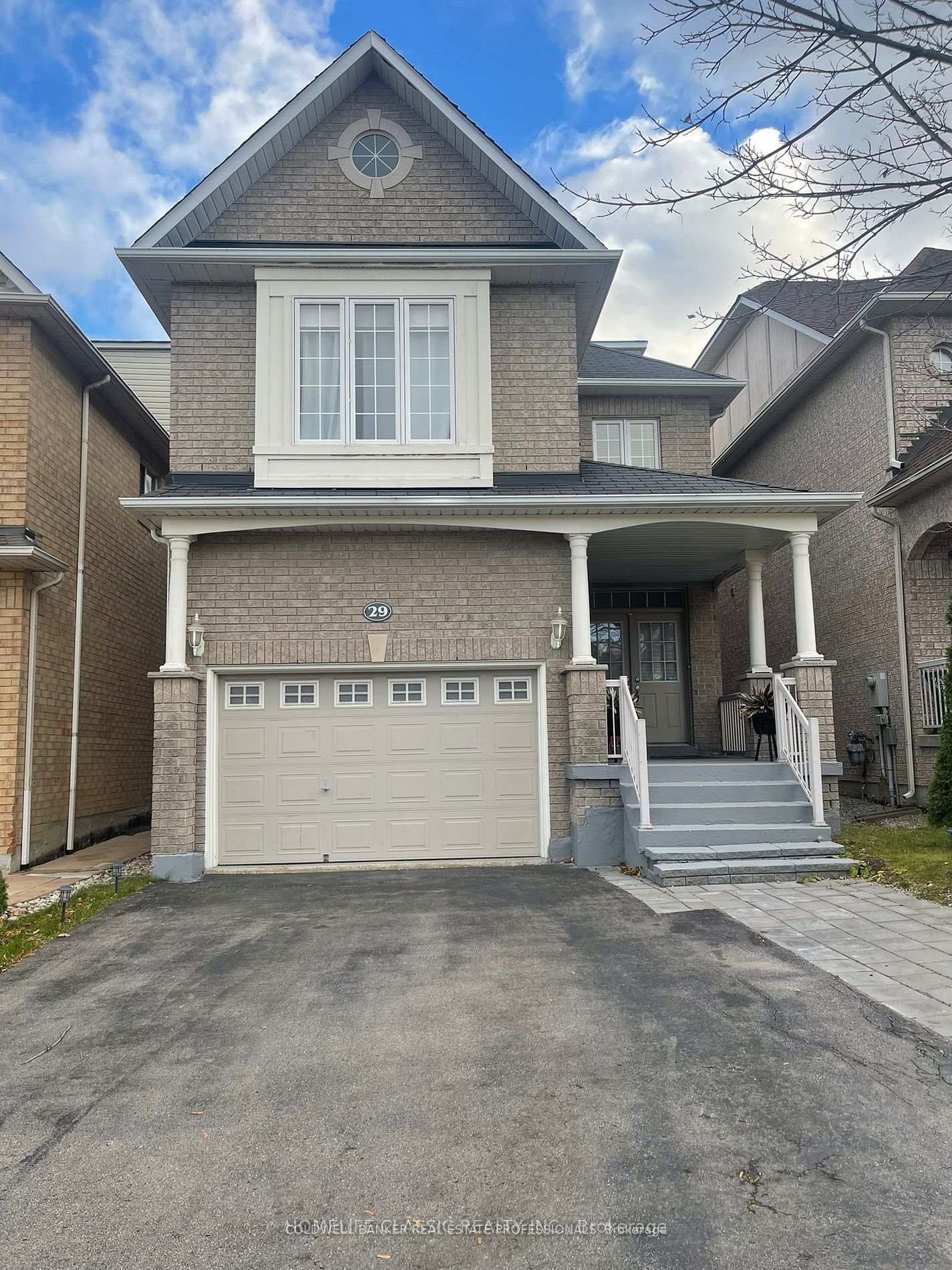 Front of 29 Bentwood Crescent