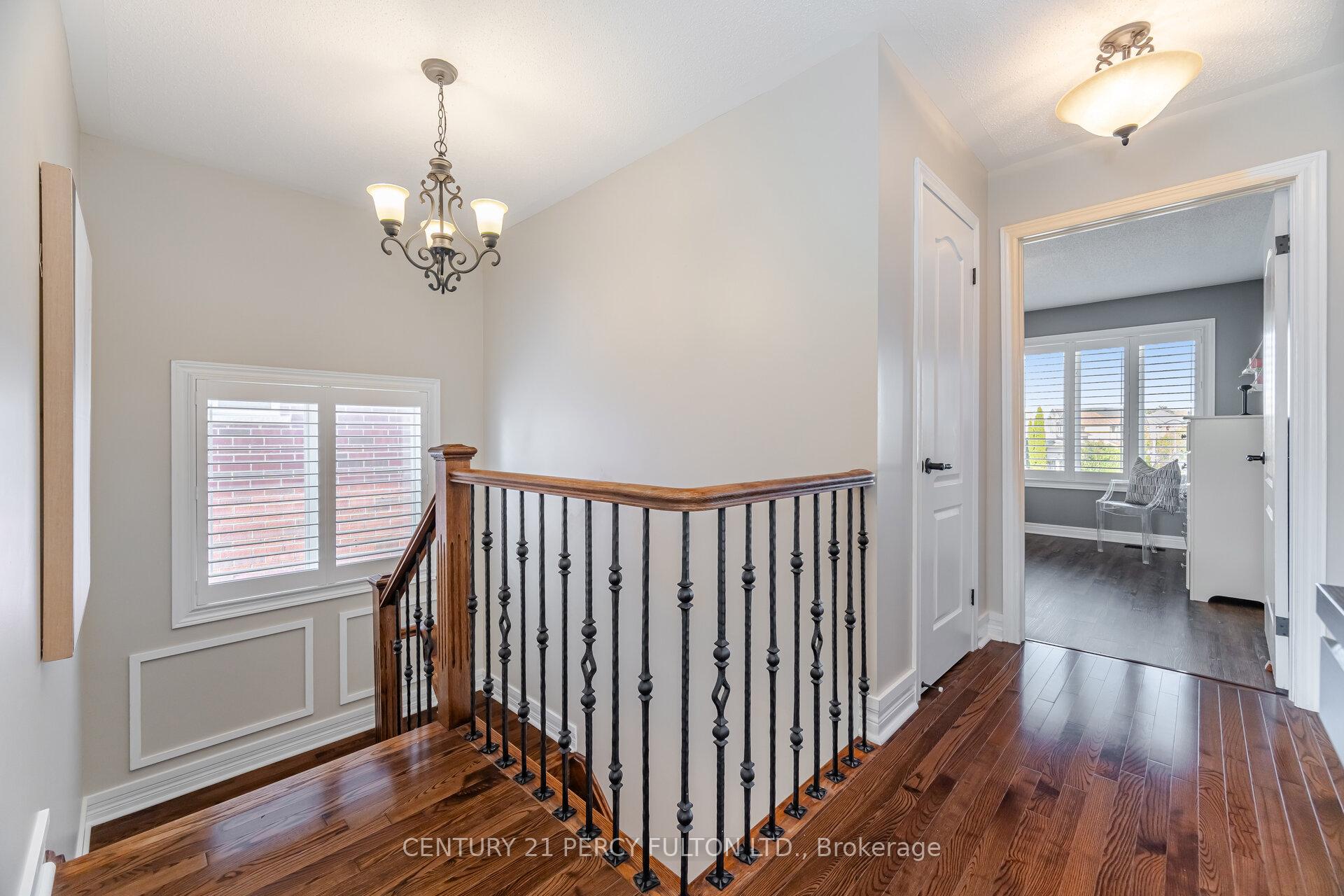 Photo 15 of 50 Cottage Crescent, Whitby, Rolling Acres — HOMEH
