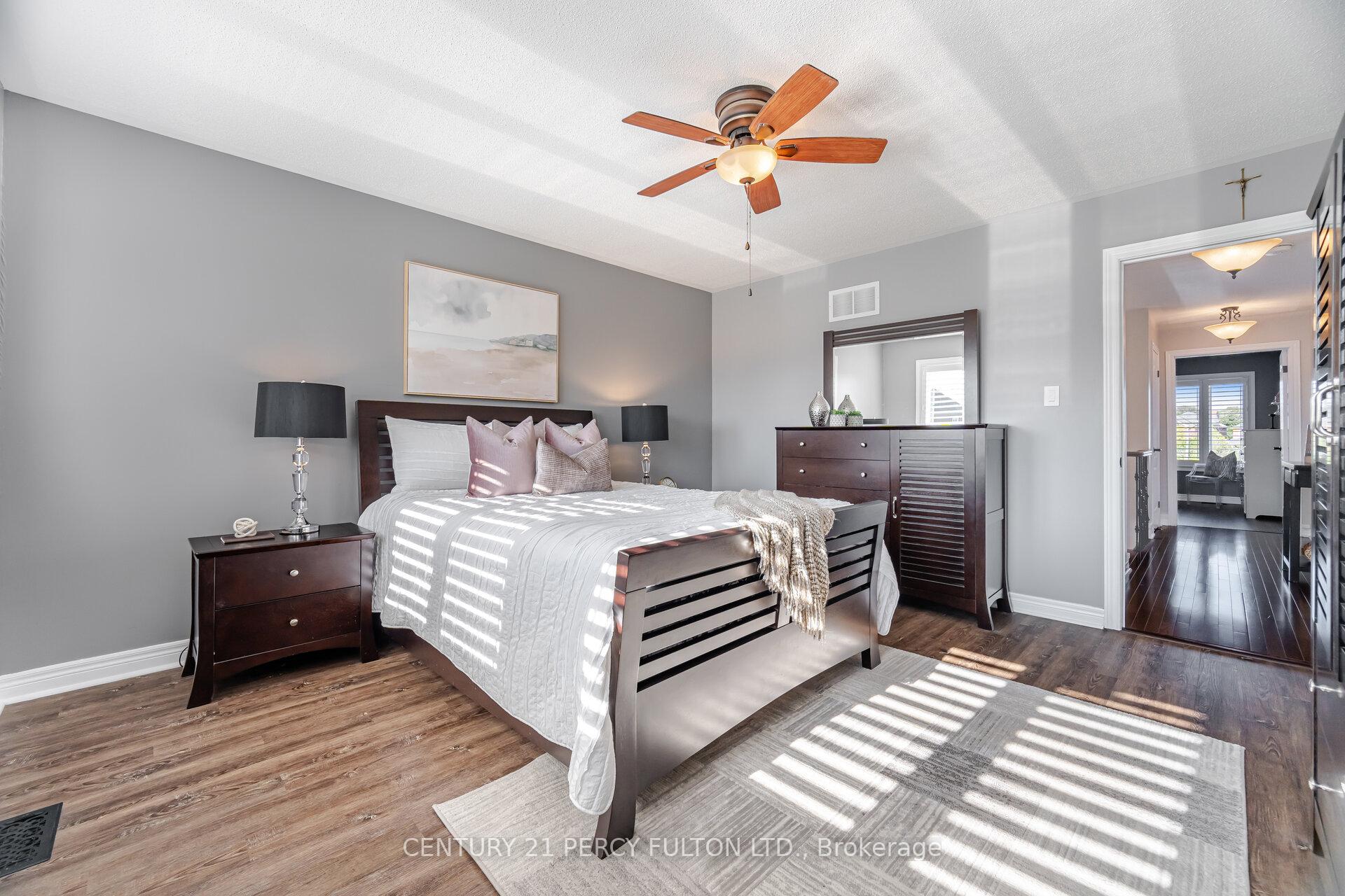 Photo 17 of 50 Cottage Crescent, Whitby, Rolling Acres — HOMEH
