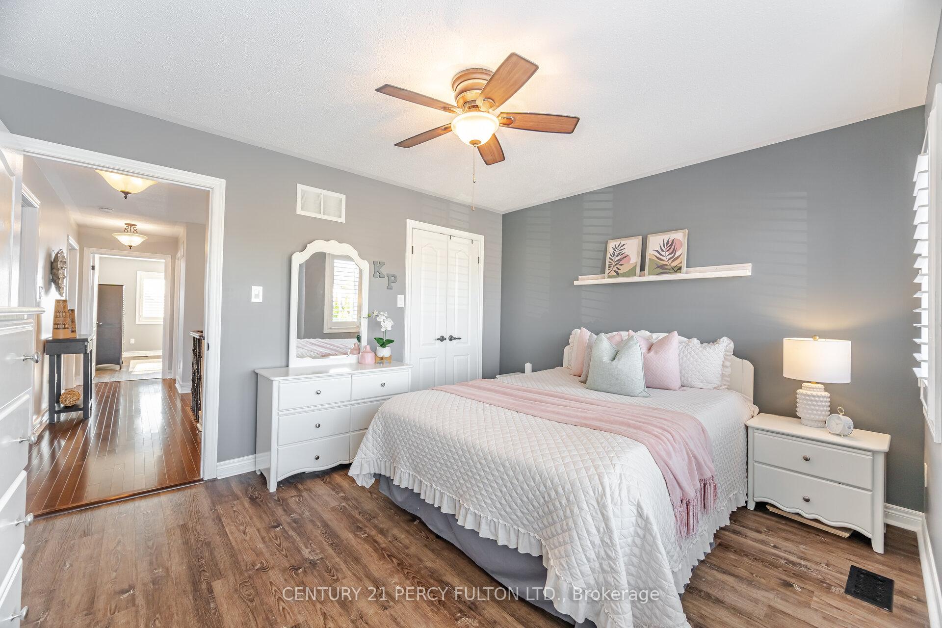 Photo 22 of 50 Cottage Crescent, Whitby, Rolling Acres — HOMEH