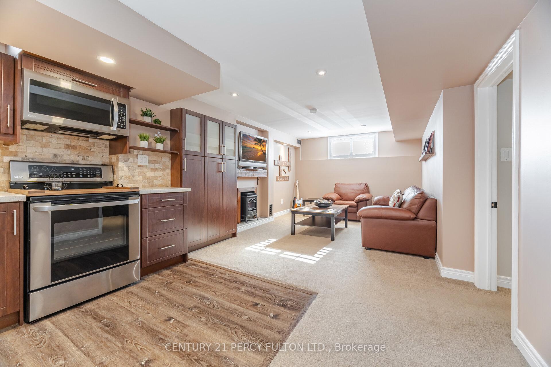 Photo 29 of 50 Cottage Crescent, Whitby, Rolling Acres — HOMEH