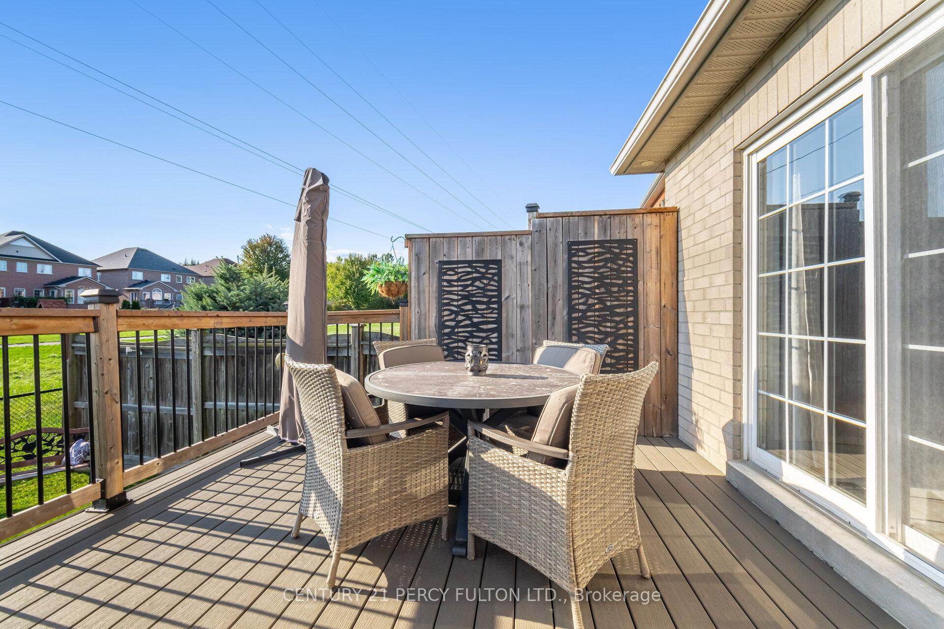 Photo 41 of 50 Cottage Crescent, Whitby, Rolling Acres — HOMEH