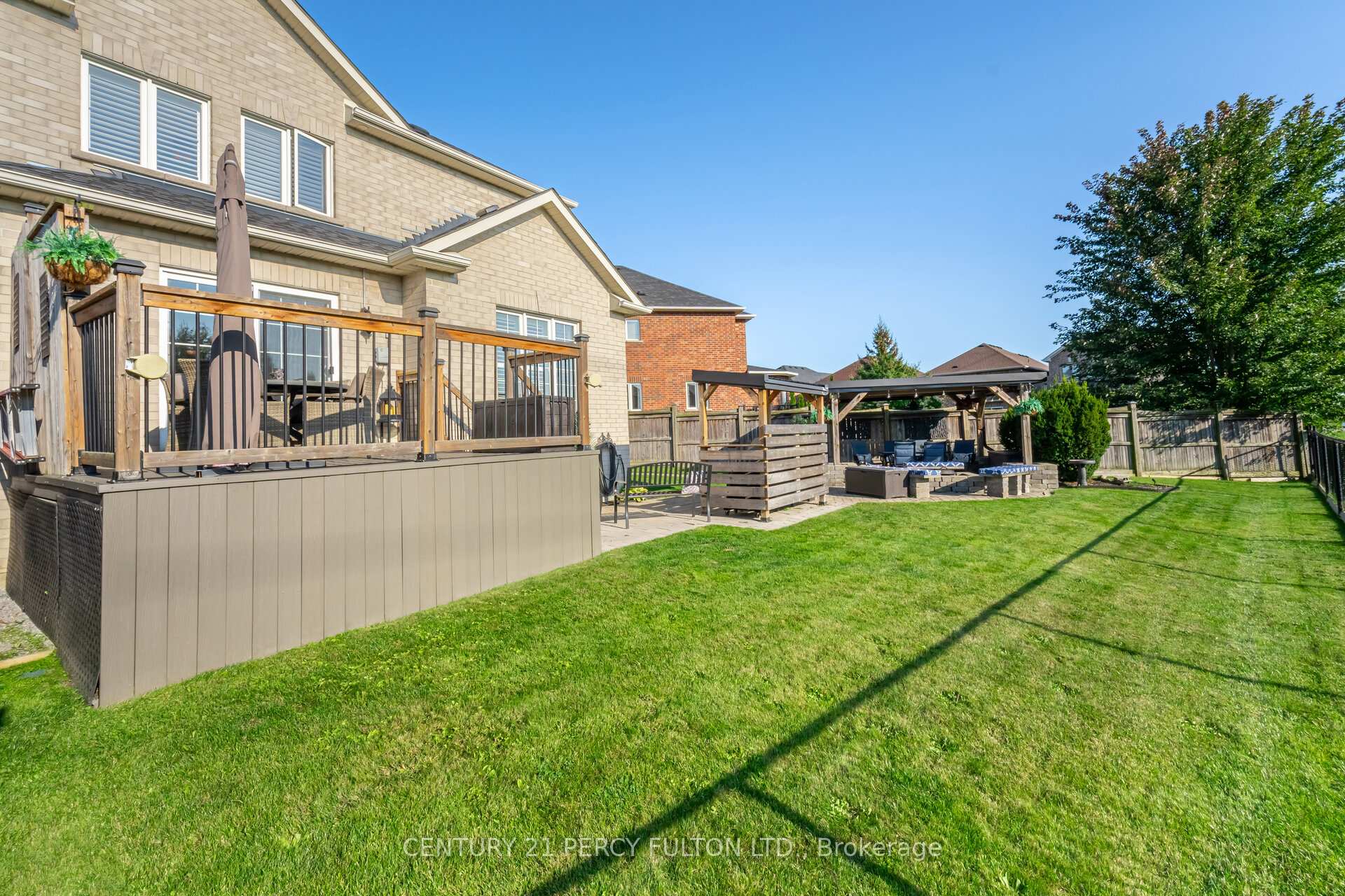Photo 47 of 50 Cottage Crescent, Whitby, Rolling Acres — HOMEH