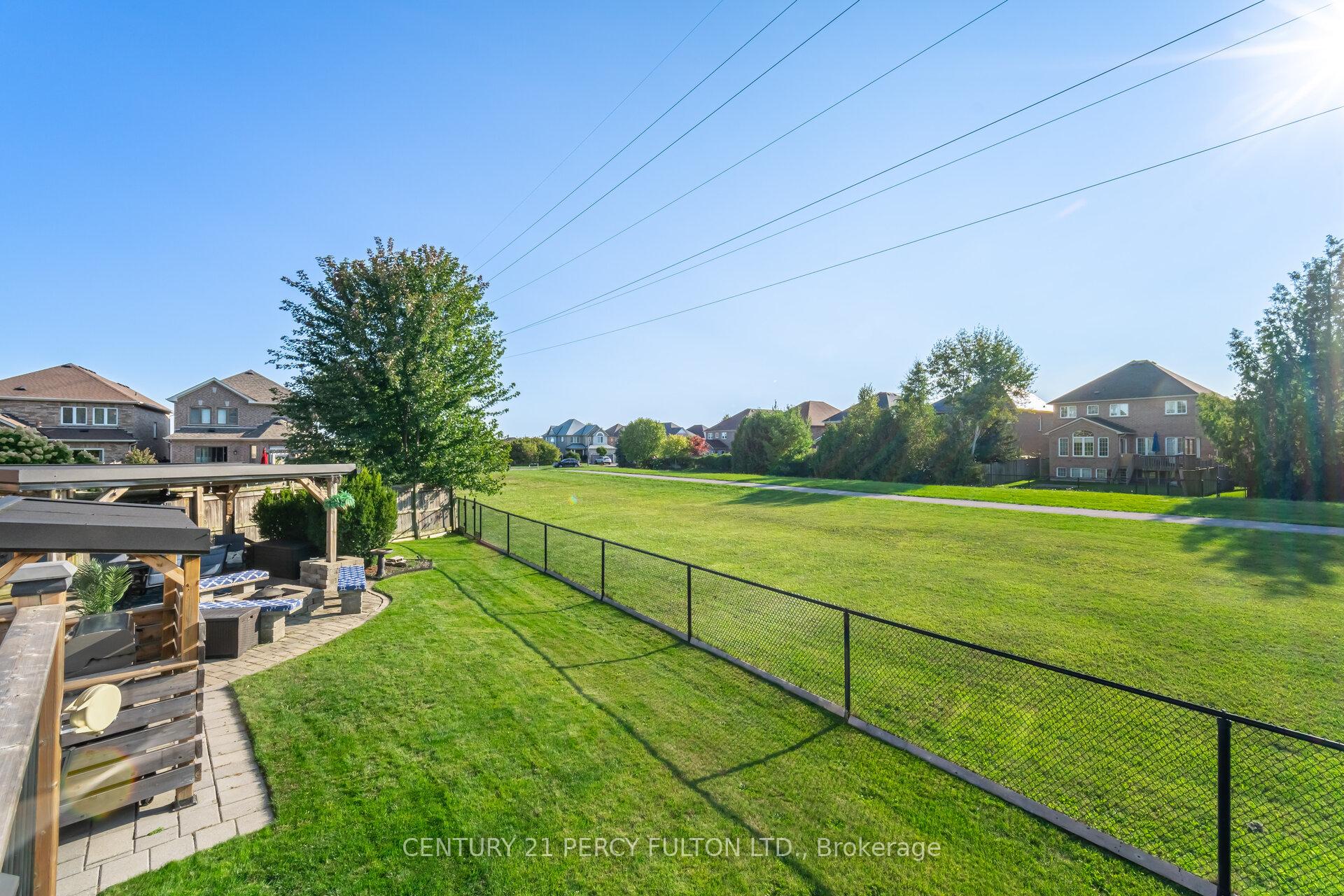 Photo 48 of 50 Cottage Crescent, Whitby, Rolling Acres — HOMEH