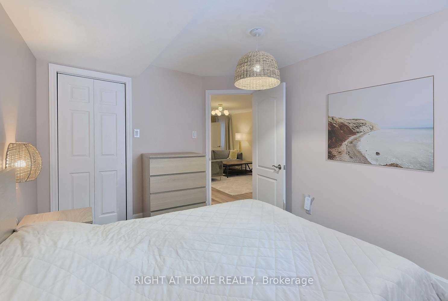 Photo 8 of Unit First Floor, 46 Sarno Street, Vaughan, Sonoma Heights — HOMEH