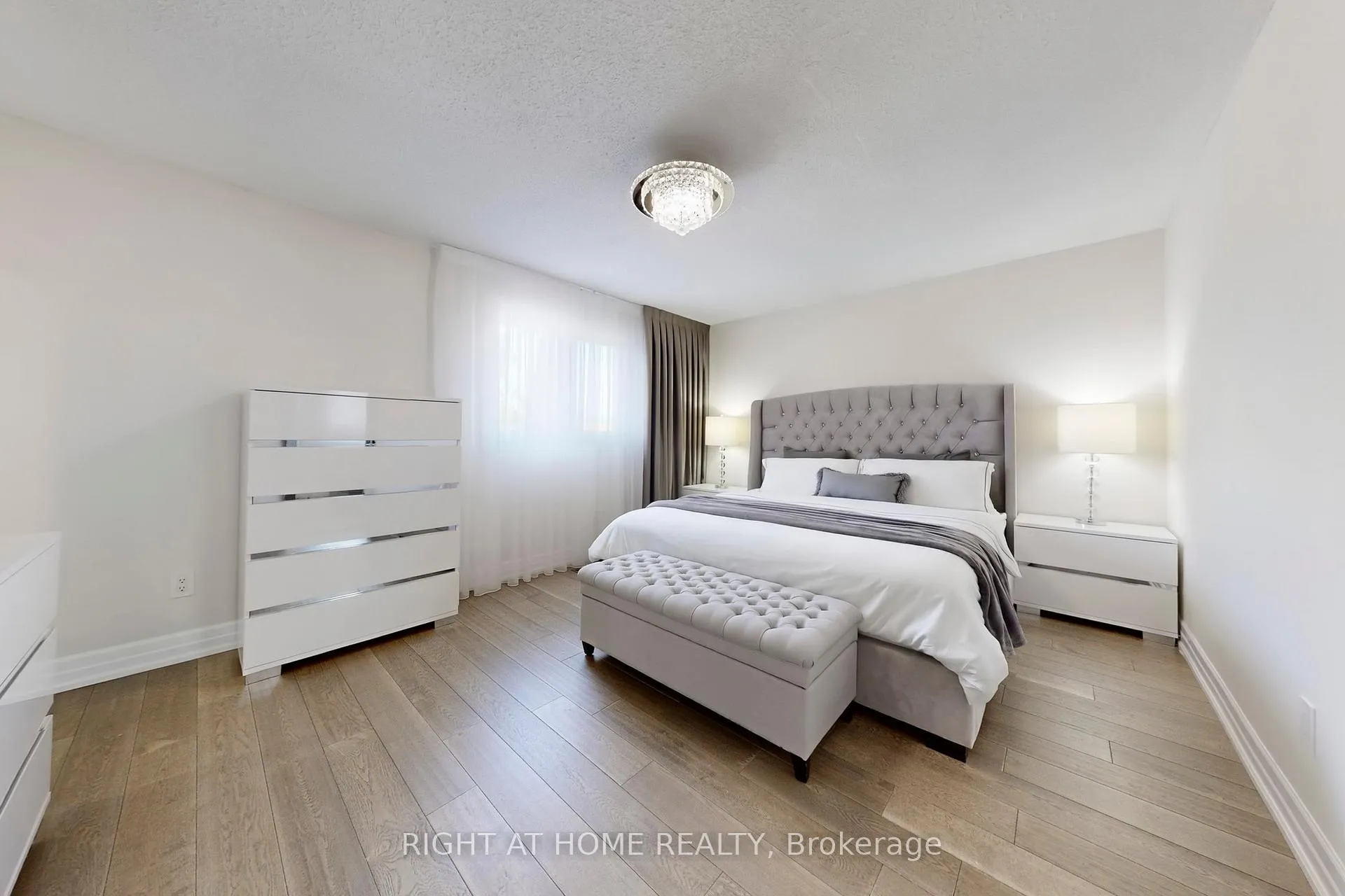 Photo 20 of 188 Oliver Lane, Vaughan, Maple — HOMEH