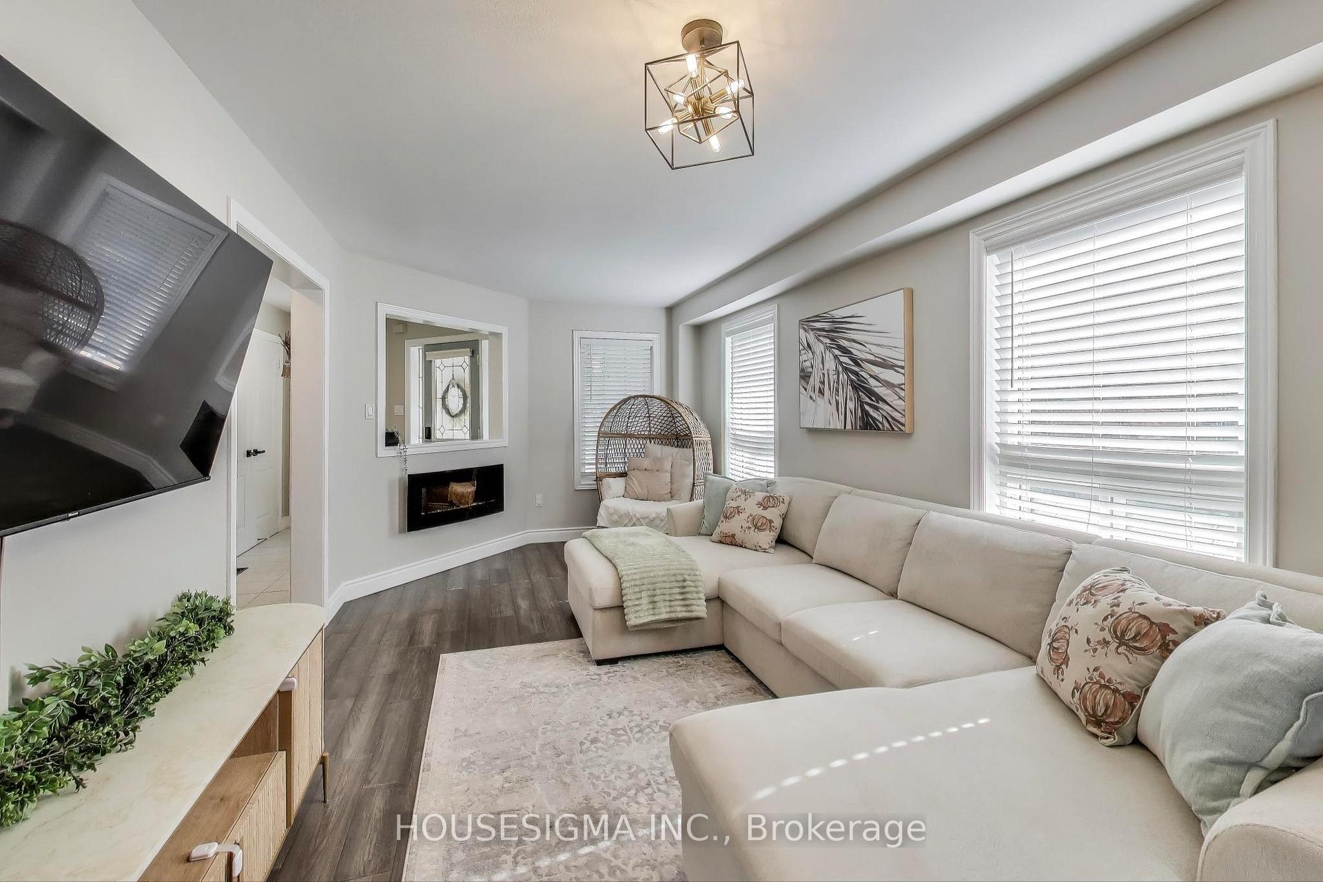 Photo 7 of 155 Cunningham Drive, Barrie, Ardagh — HOMEH