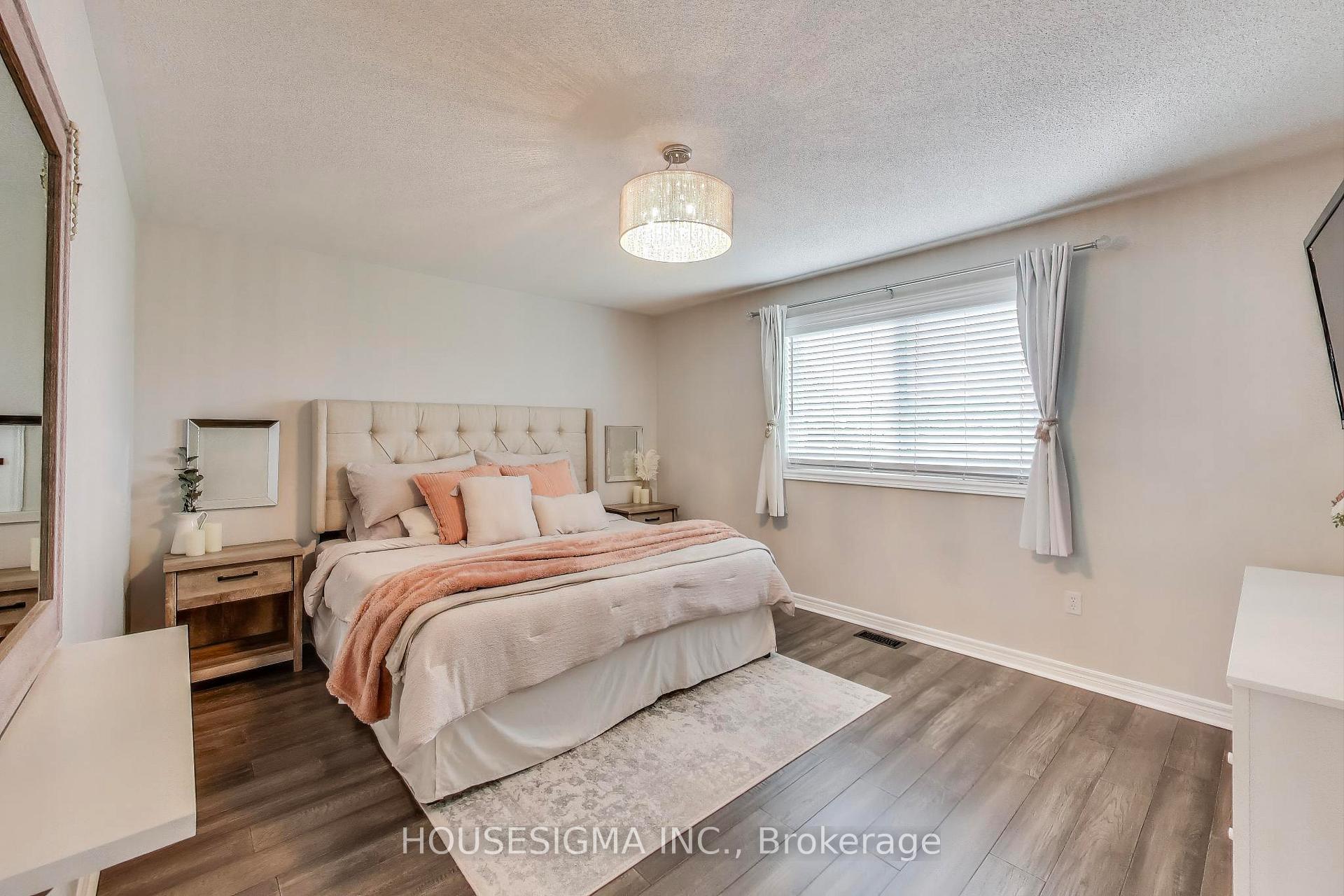 Photo 18 of 155 Cunningham Drive, Barrie, Ardagh — HOMEH