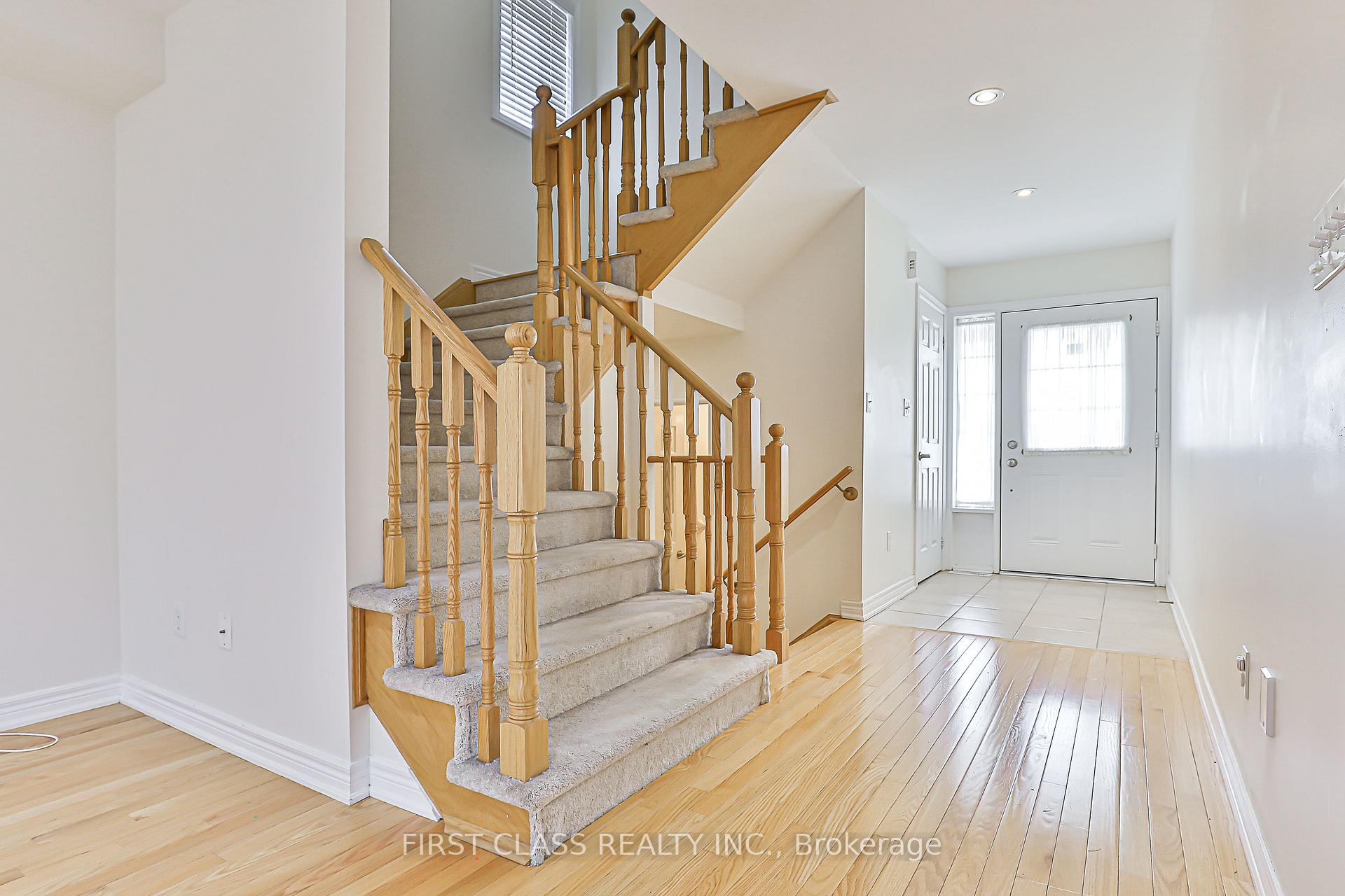 Photo 21 of 35 Kirkland Place, Whitby, Williamsburg — HOMEH