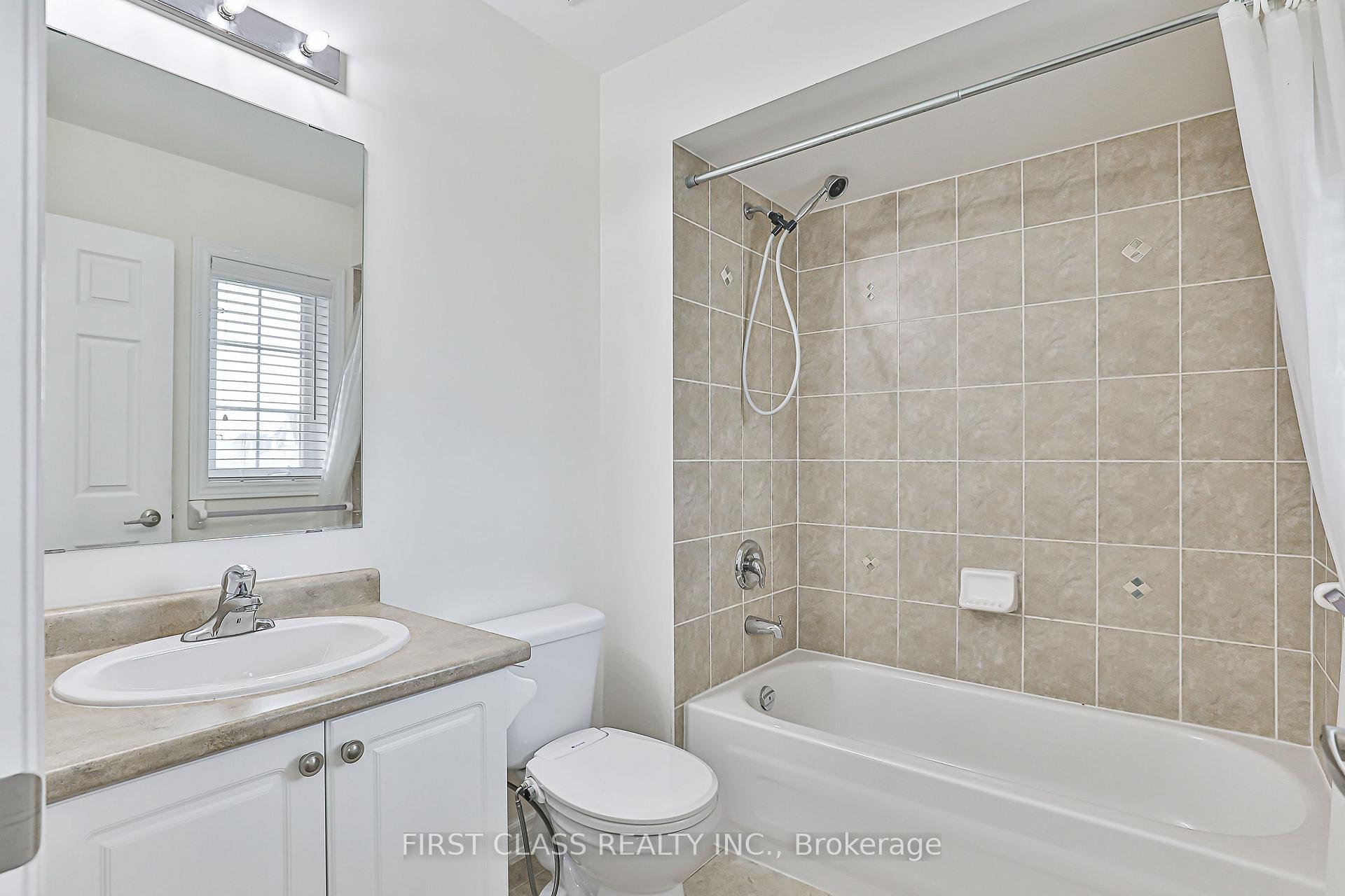 Photo 28 of 35 Kirkland Place, Whitby, Williamsburg — HOMEH