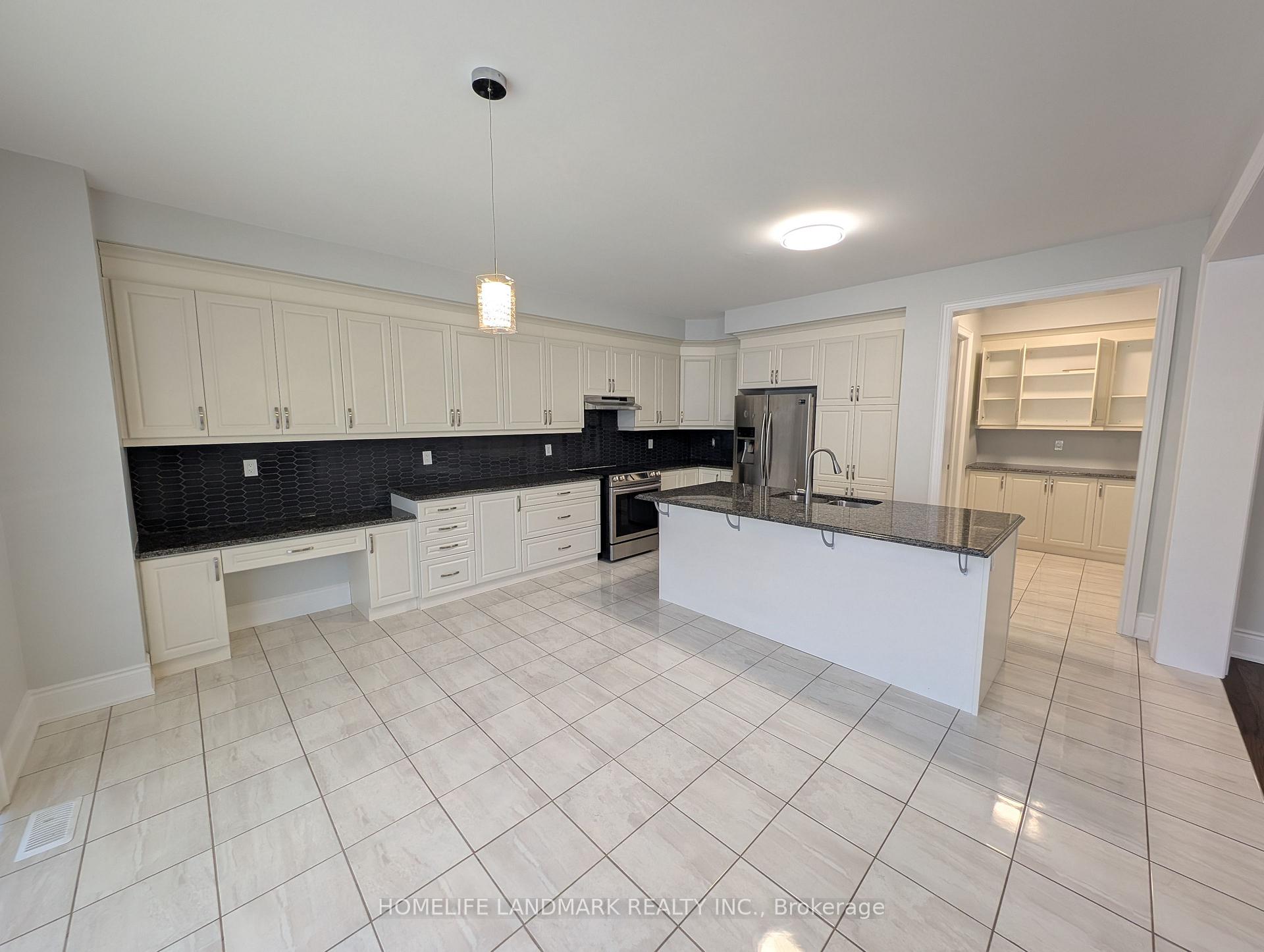 Photo 8 of 189 Faust Ridge, Vaughan, Kleinburg — HOMEH