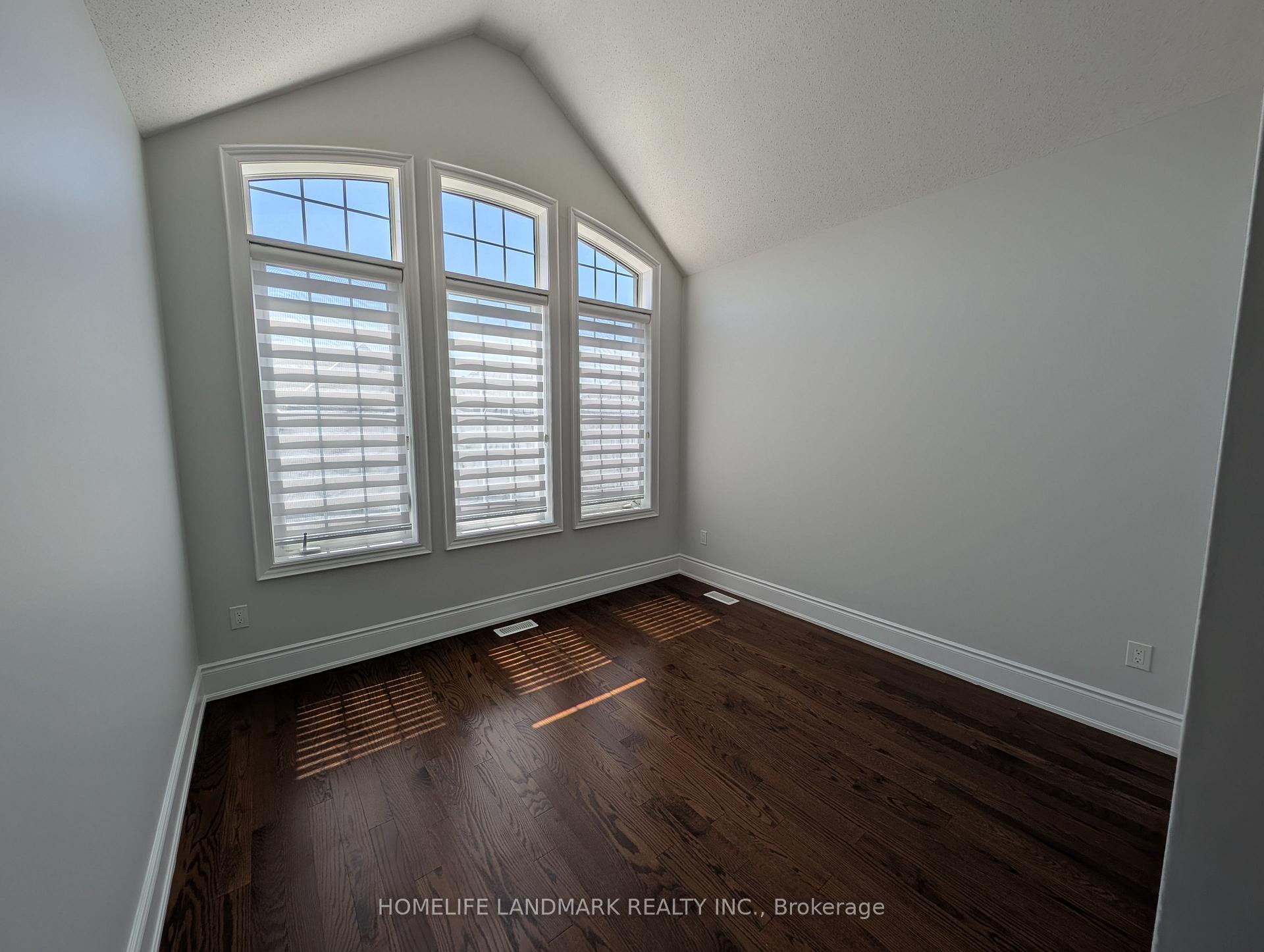 Photo 19 of 189 Faust Ridge, Vaughan, Kleinburg — HOMEH
