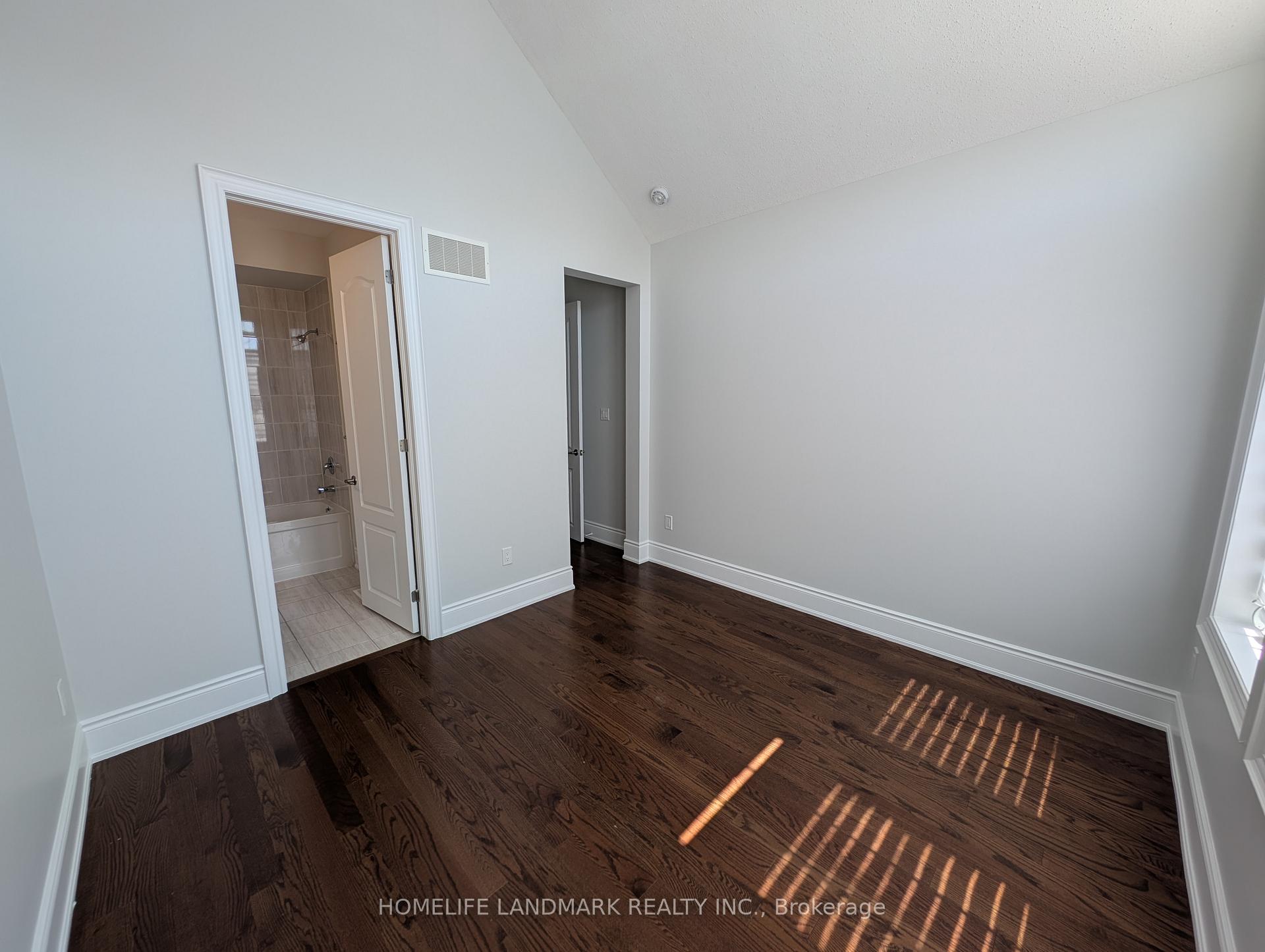 Photo 20 of 189 Faust Ridge, Vaughan, Kleinburg — HOMEH