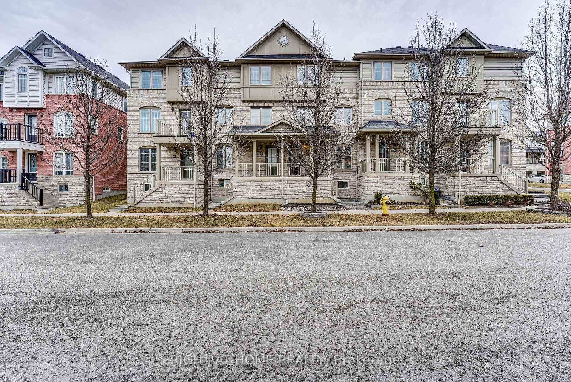 Photo 2 of 27 Hesketh Road, Ajax, Central East — HOMEH