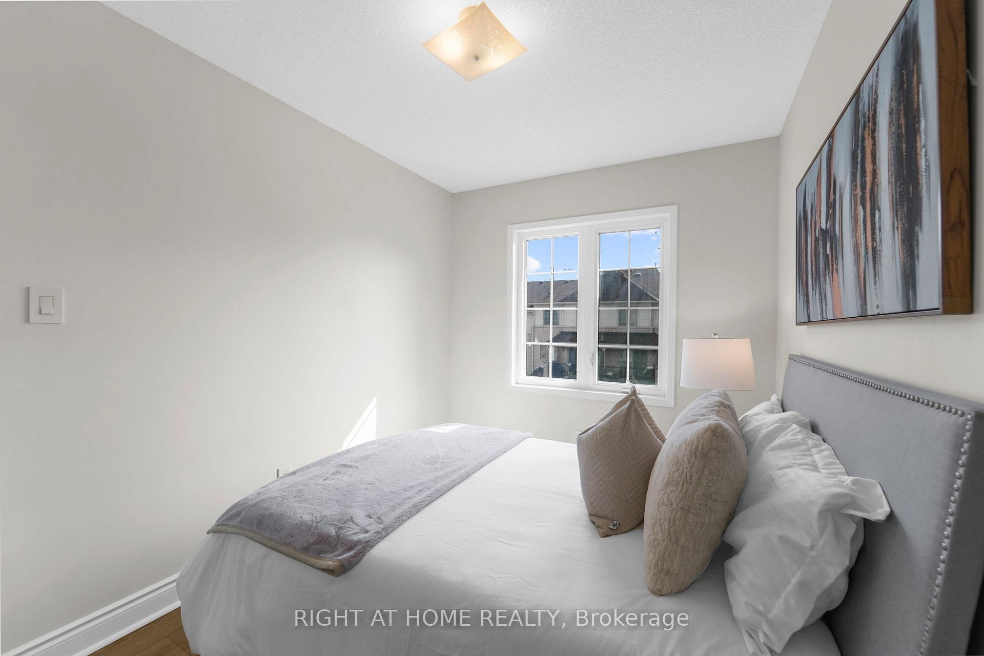 Photo 18 of 27 Hesketh Road, Ajax, Central East — HOMEH