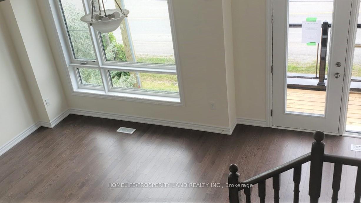 Photo 3 of 6717 Thickson Road N, Whitby, Brooklin — HOMEH