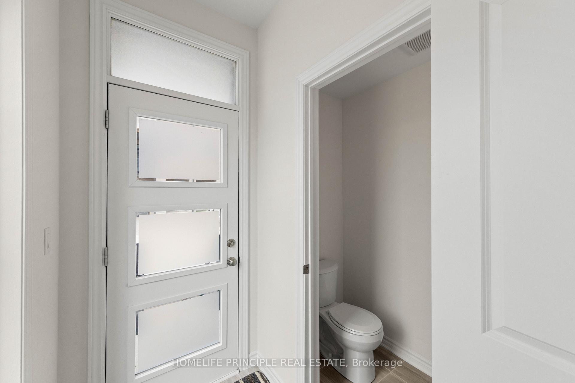 Photo 5 of 98 Inverary Crescent, Vaughan, Elder Mills — HOMEH