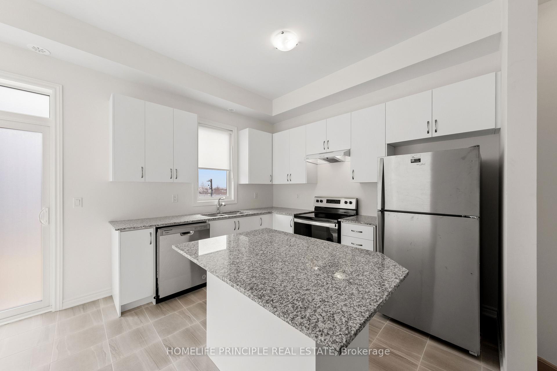 Photo 17 of 98 Inverary Crescent, Vaughan, Elder Mills — HOMEH