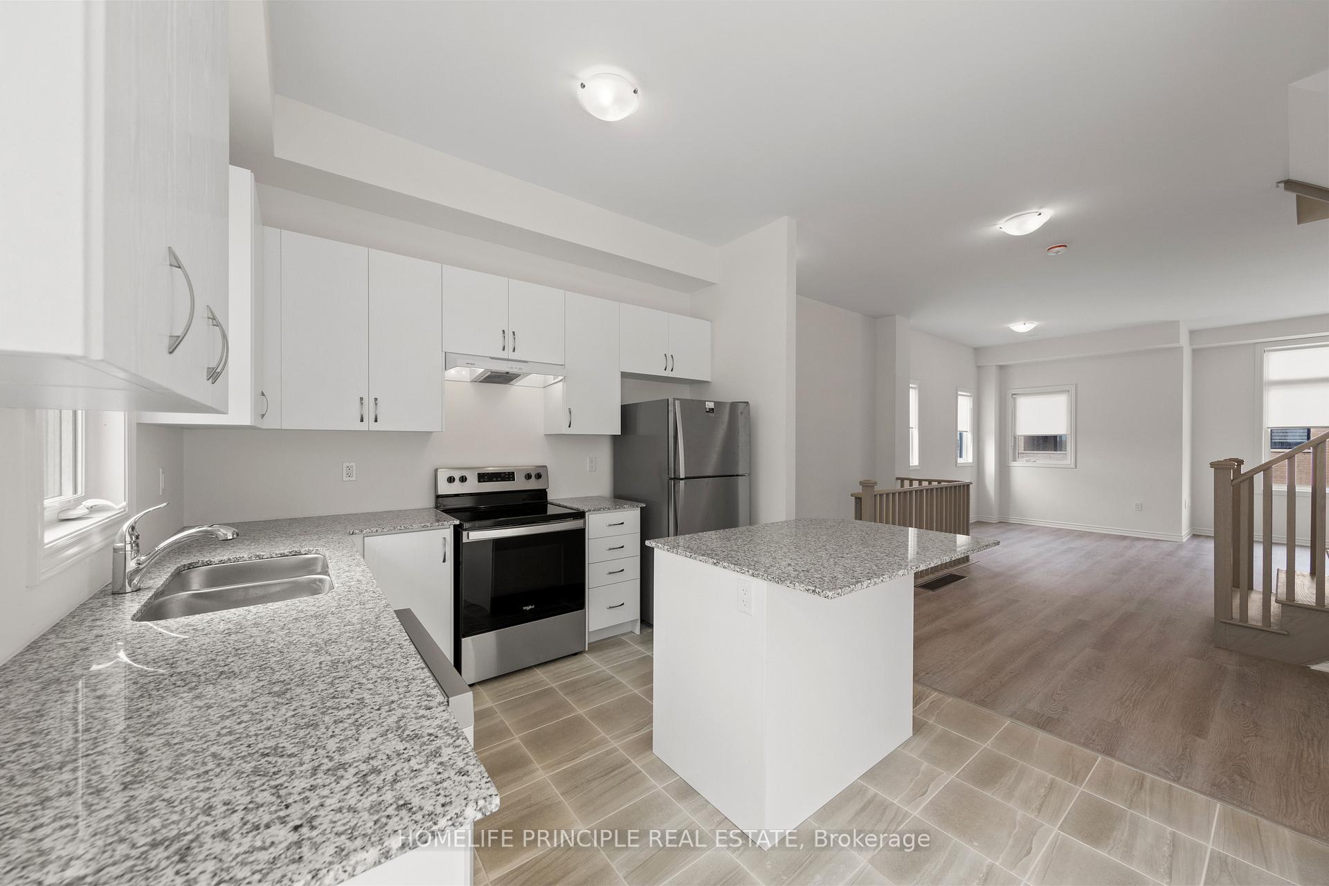 Photo 19 of 98 Inverary Crescent, Vaughan, Elder Mills — HOMEH