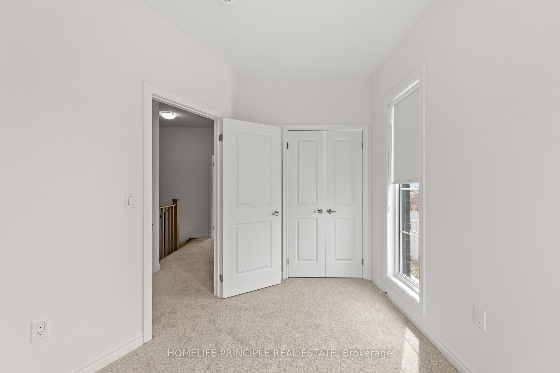 Photo 32 of 98 Inverary Crescent, Vaughan, Elder Mills — HOMEH