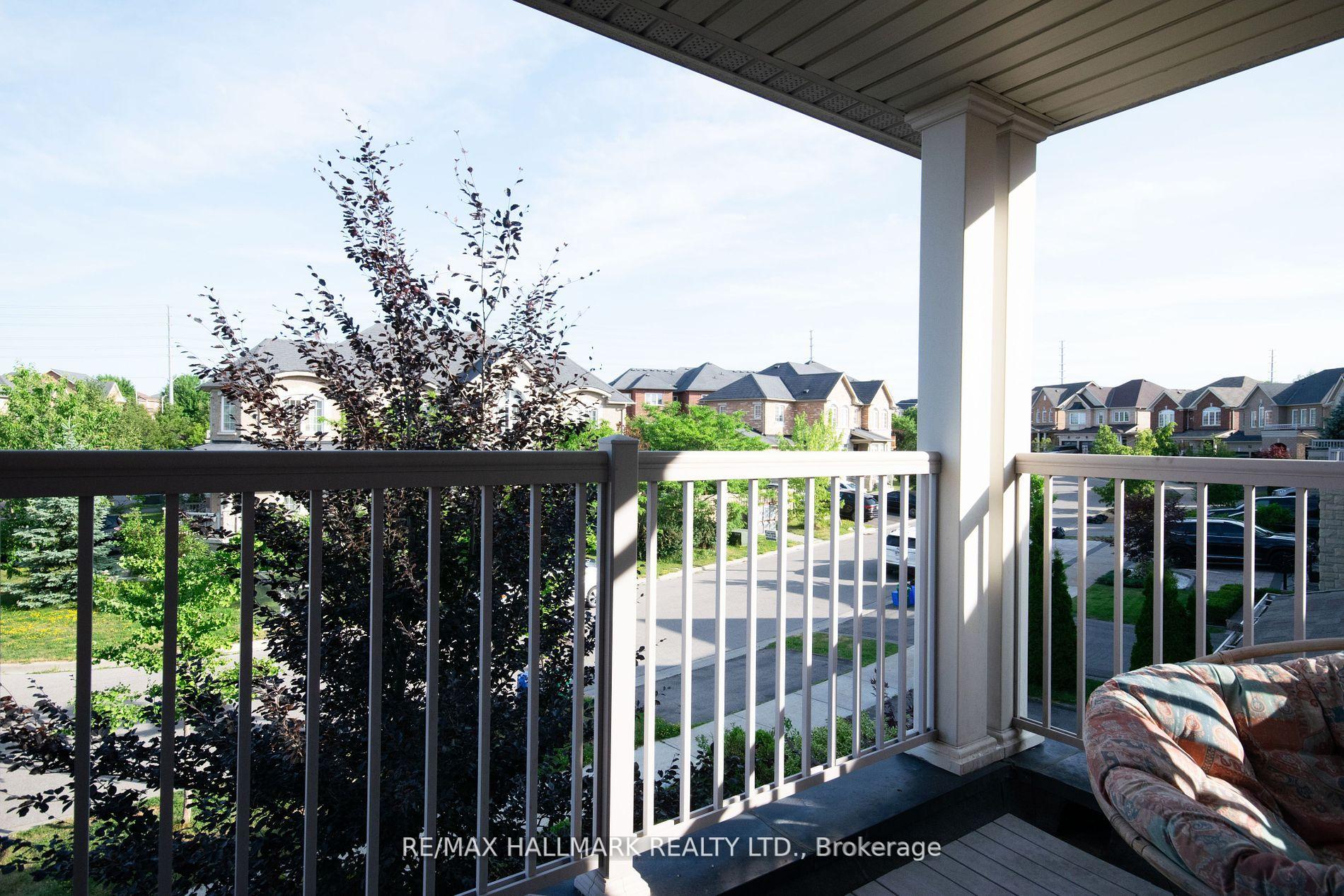 Photo 22 of 128 Wolf Creek Crescent, Vaughan, Patterson — HOMEH