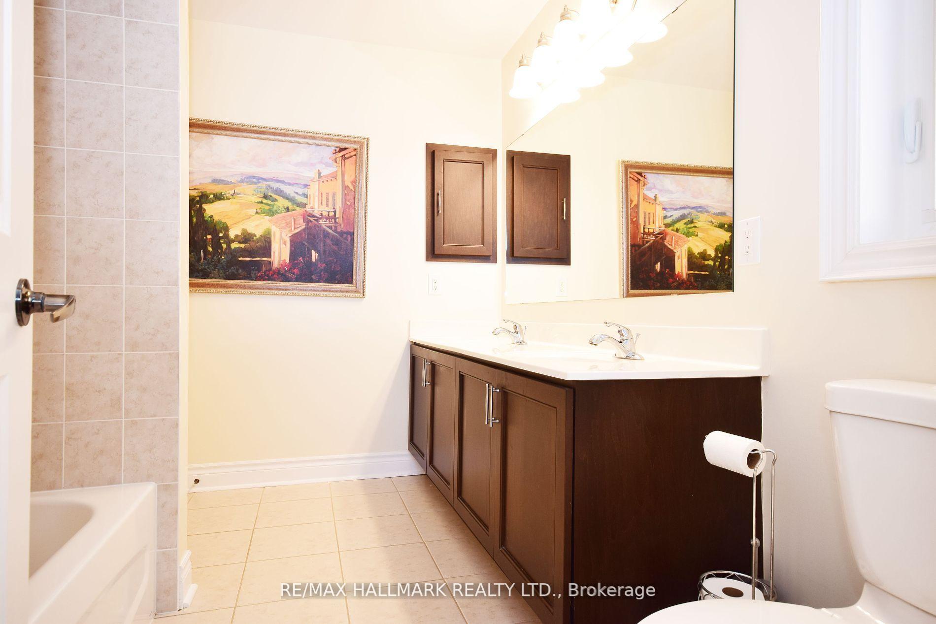 Photo 27 of 128 Wolf Creek Crescent, Vaughan, Patterson — HOMEH