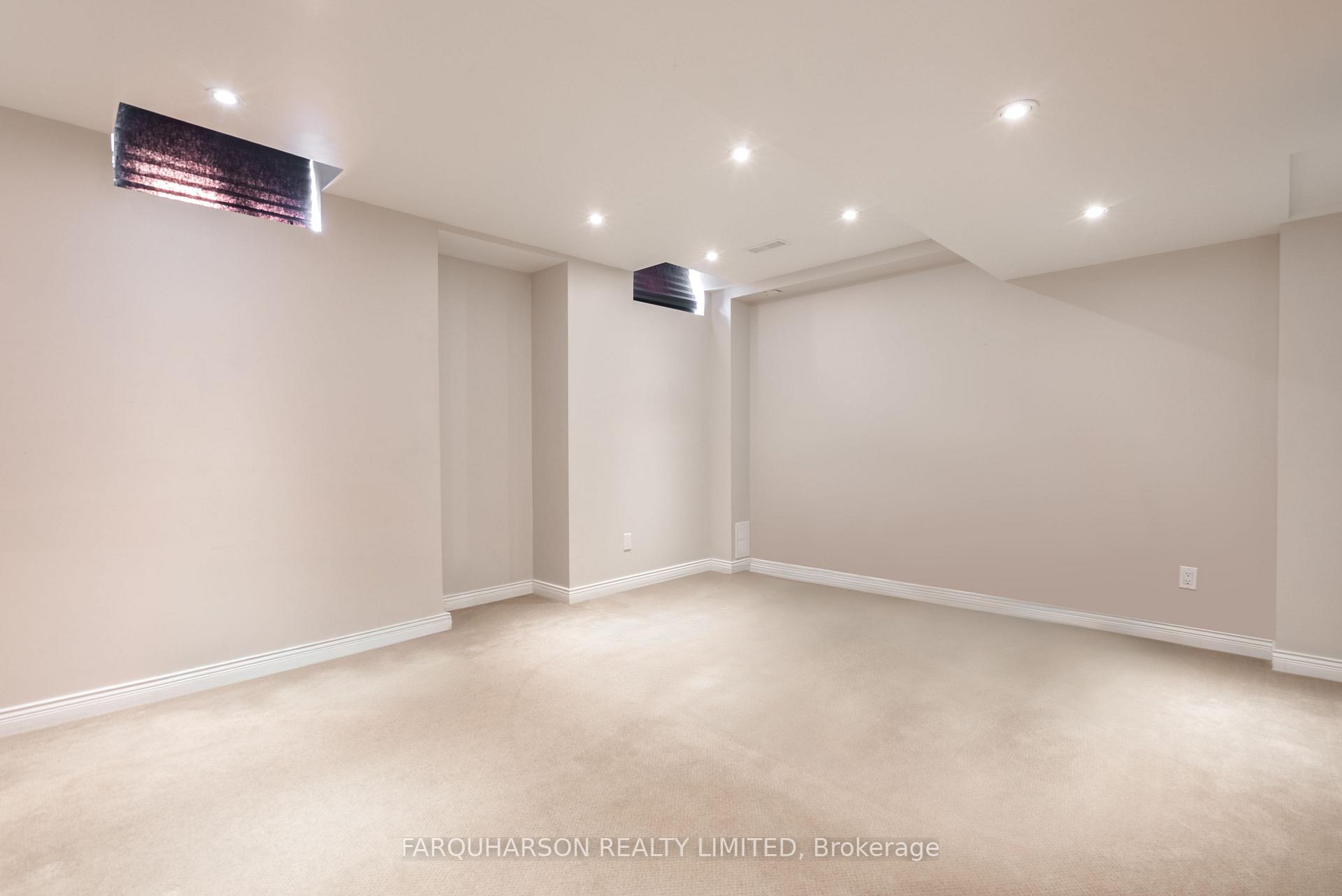 Photo 20 of 129 Fox Hound Crescent, Vaughan, Vellore Village — HOMEH