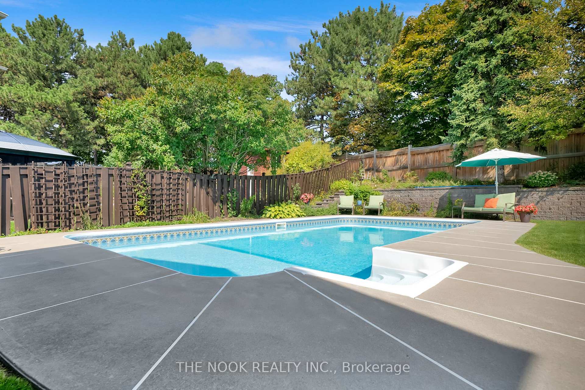 Photo 44 of 42 Robinson Crescent, Whitby, Pringle Creek — HOMEH