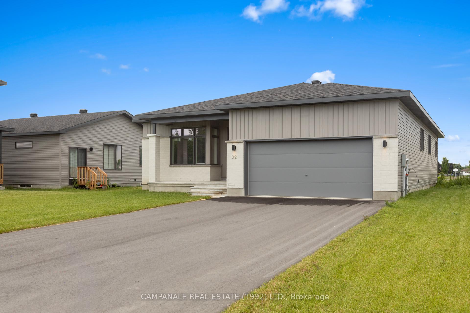 Photo 1 of 32 Leo Moskos Street, Arnprior — HOMEH