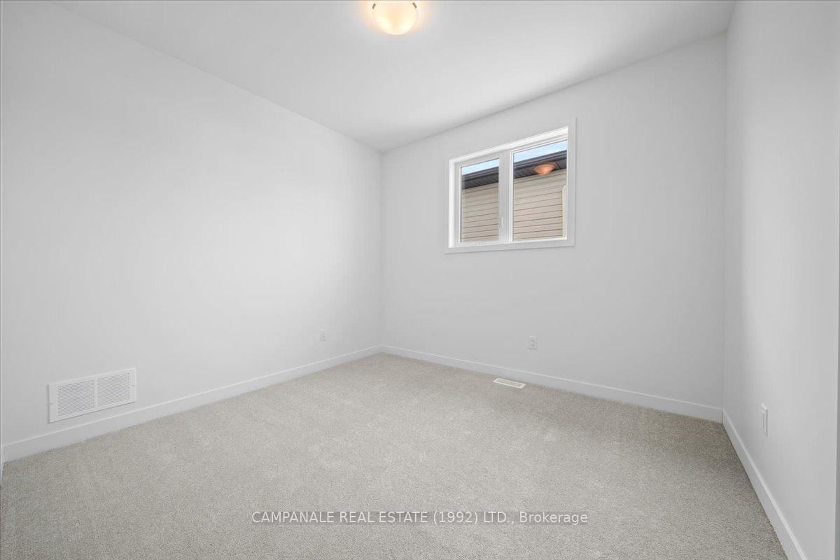Photo 12 of 32 Leo Moskos Street, Arnprior — HOMEH