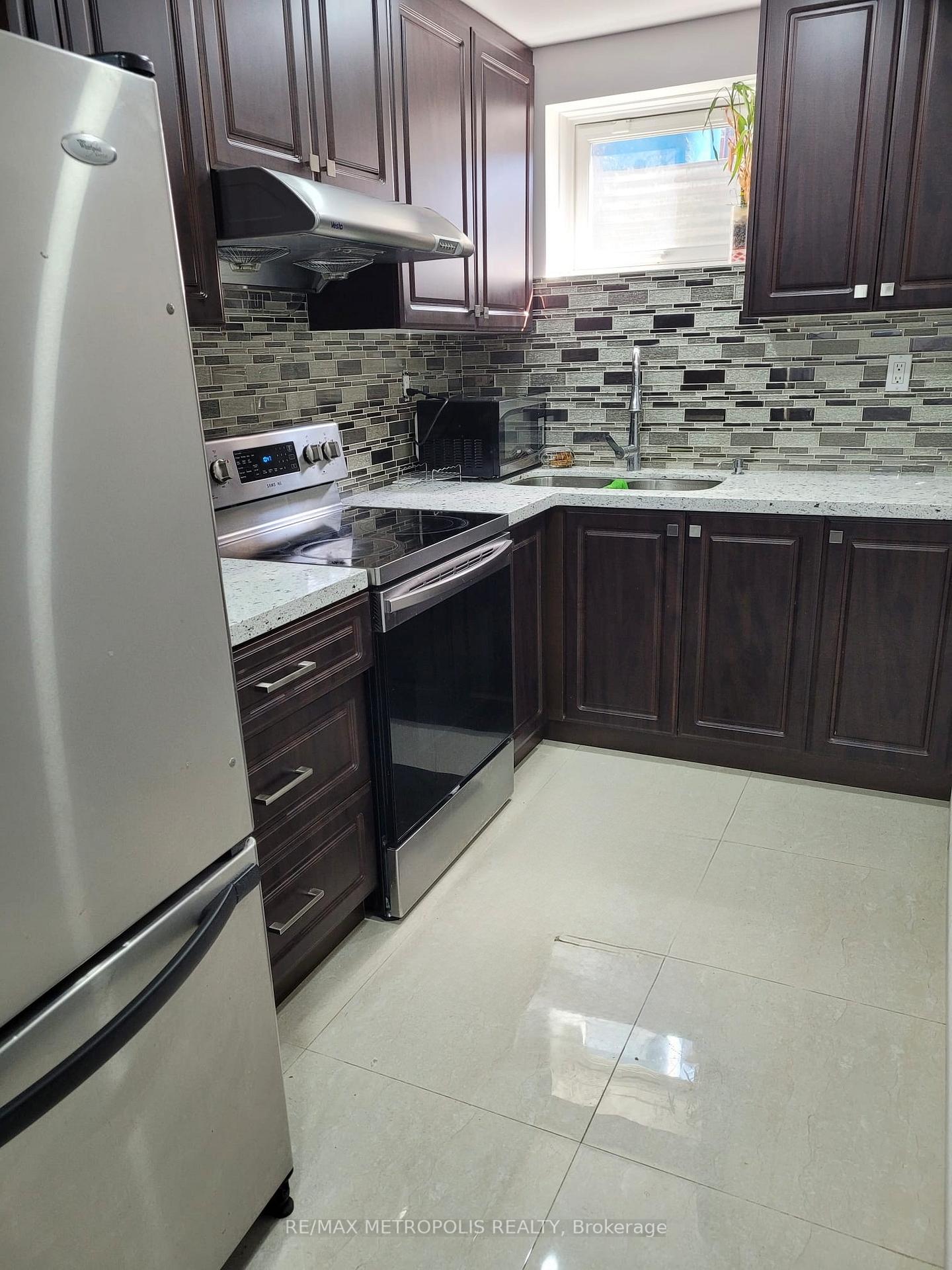 Photo 2 of Unit BSMT, 7 Searell Avenue, Ajax, Northwest Ajax — HOMEH