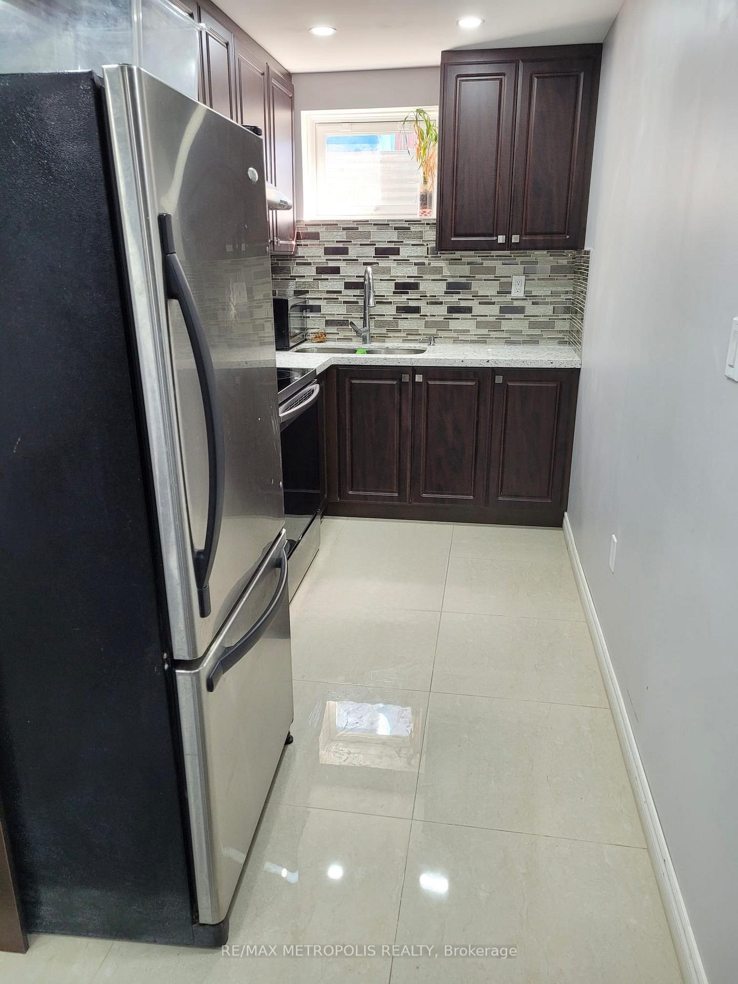 Photo 3 of Unit BSMT, 7 Searell Avenue, Ajax, Northwest Ajax — HOMEH