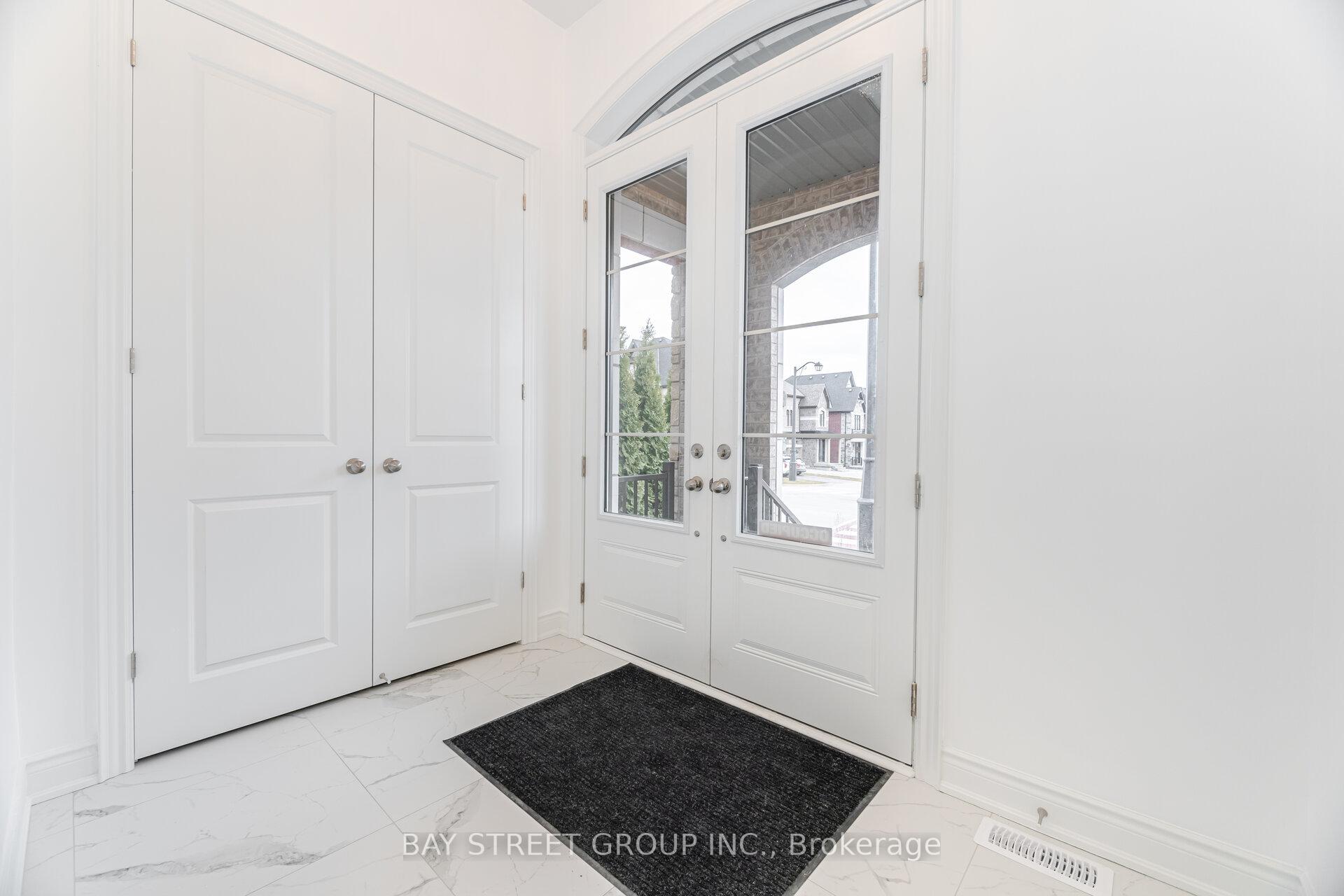 Photo 2 of 339 Mactier Drive, Vaughan, Kleinburg — HOMEH